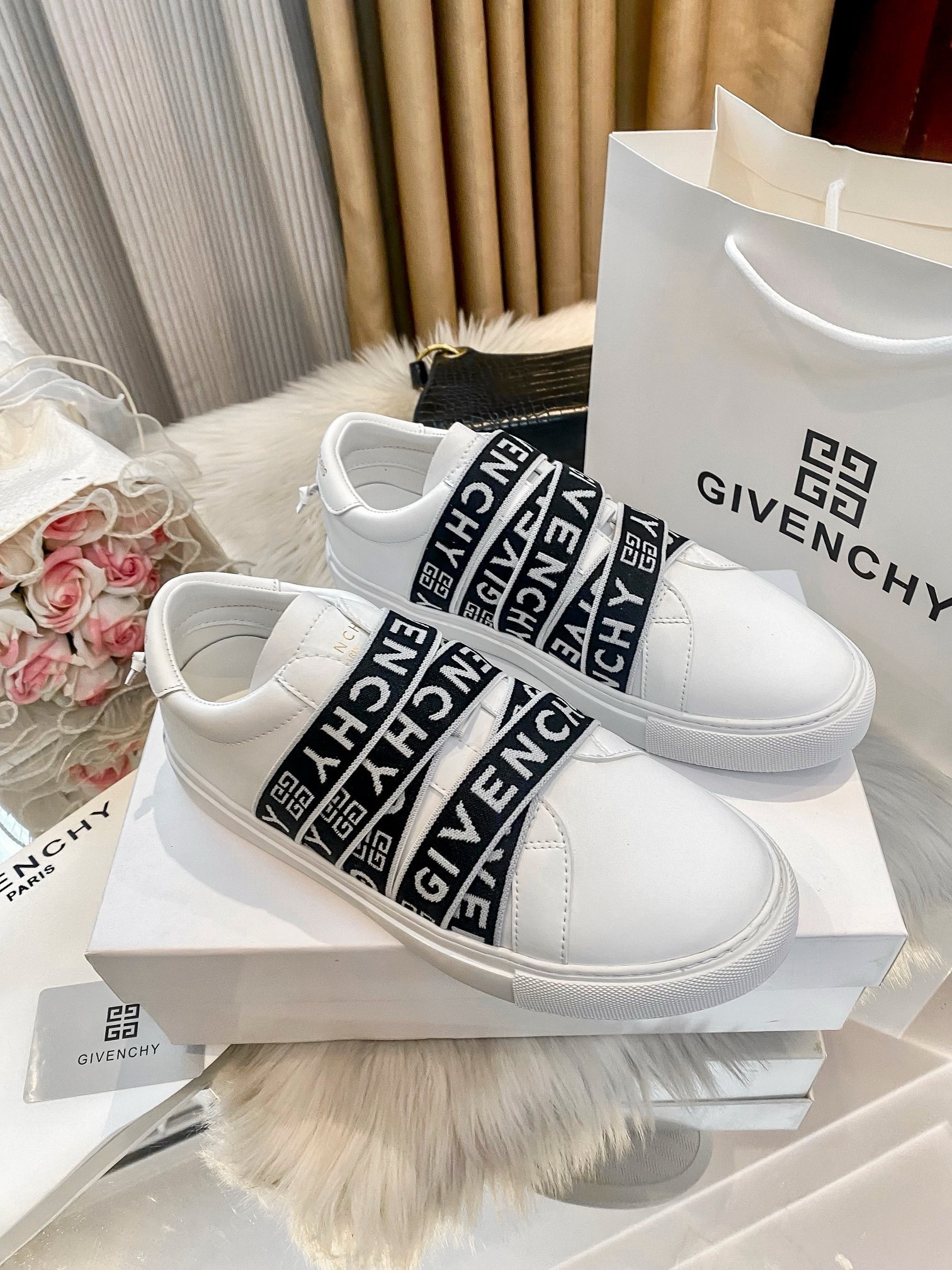 $41.43 GIVENCHY ZT9886 gallery