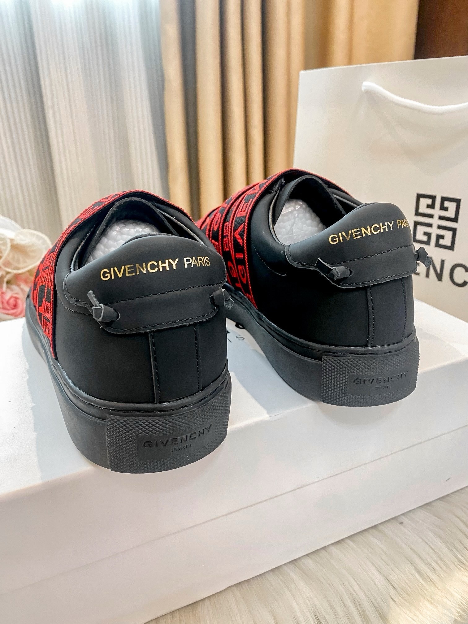 $41.43 GIVENCHY ZT9886 gallery