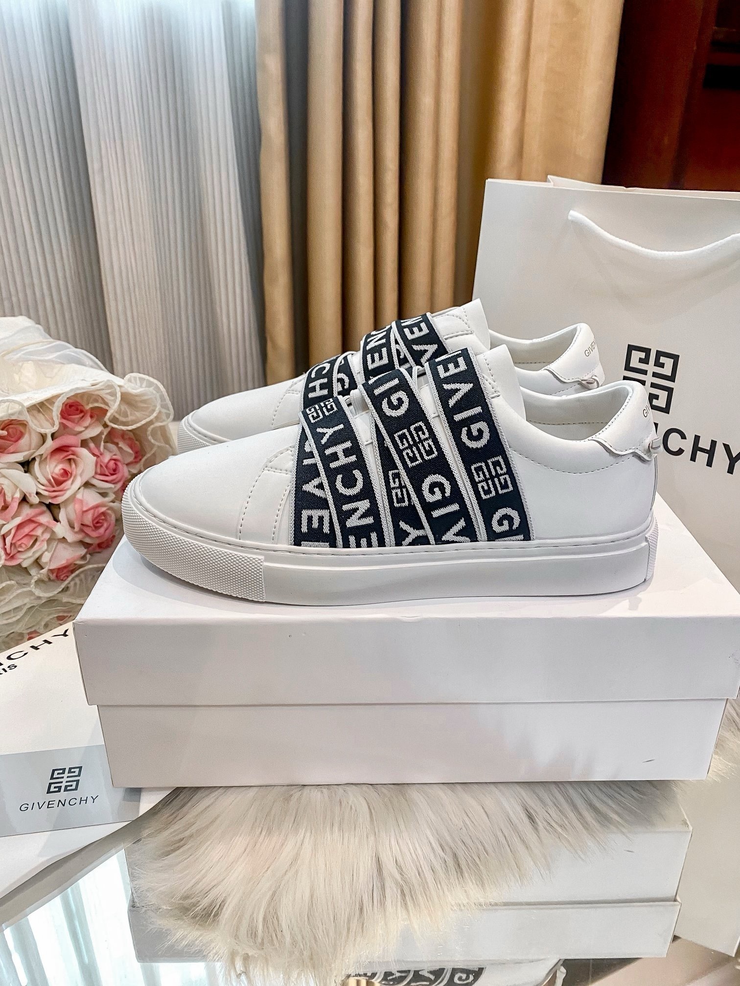 $41.43 GIVENCHY ZT9886 gallery