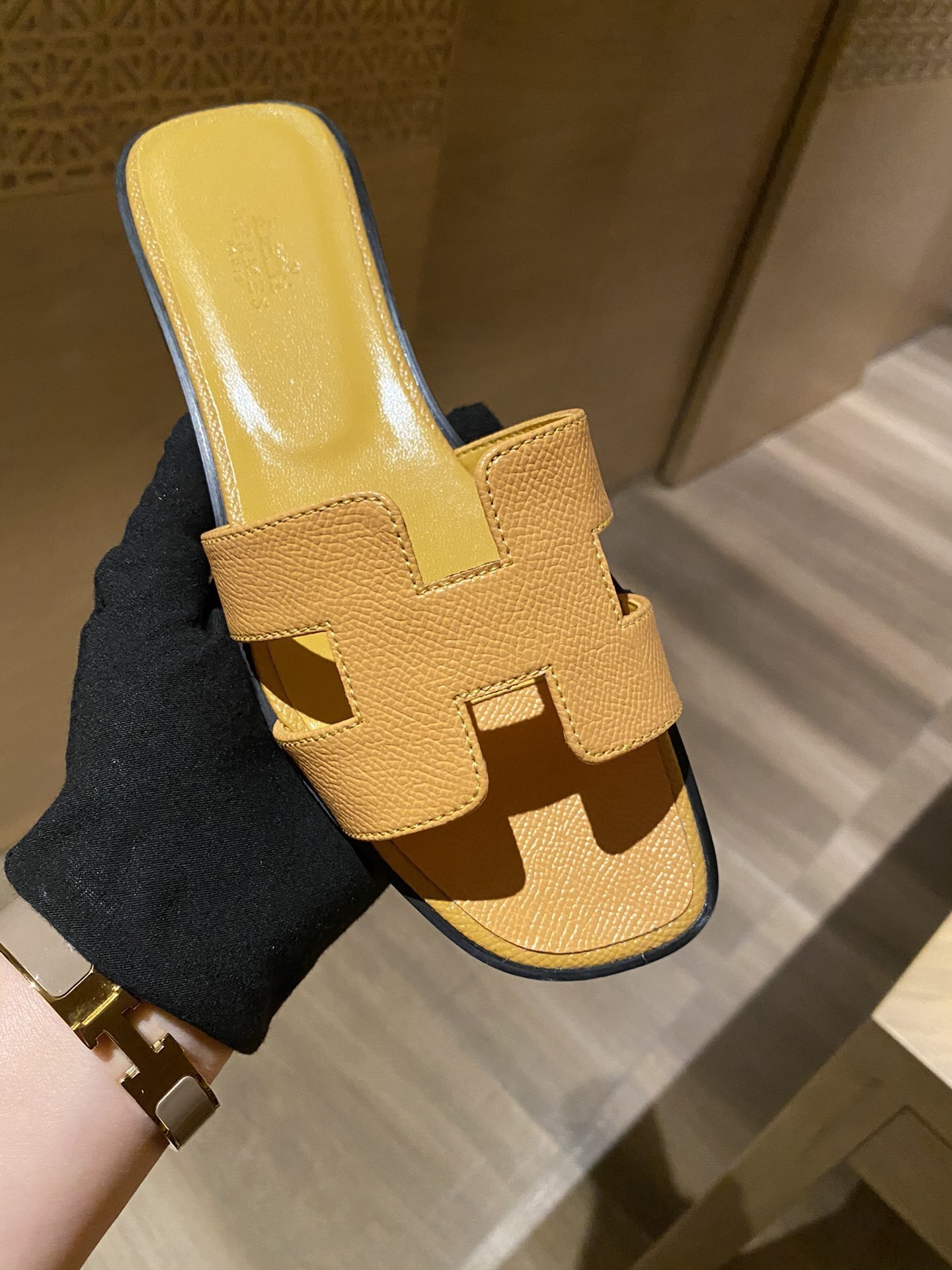 $42 HERMAS ZT10153 gallery