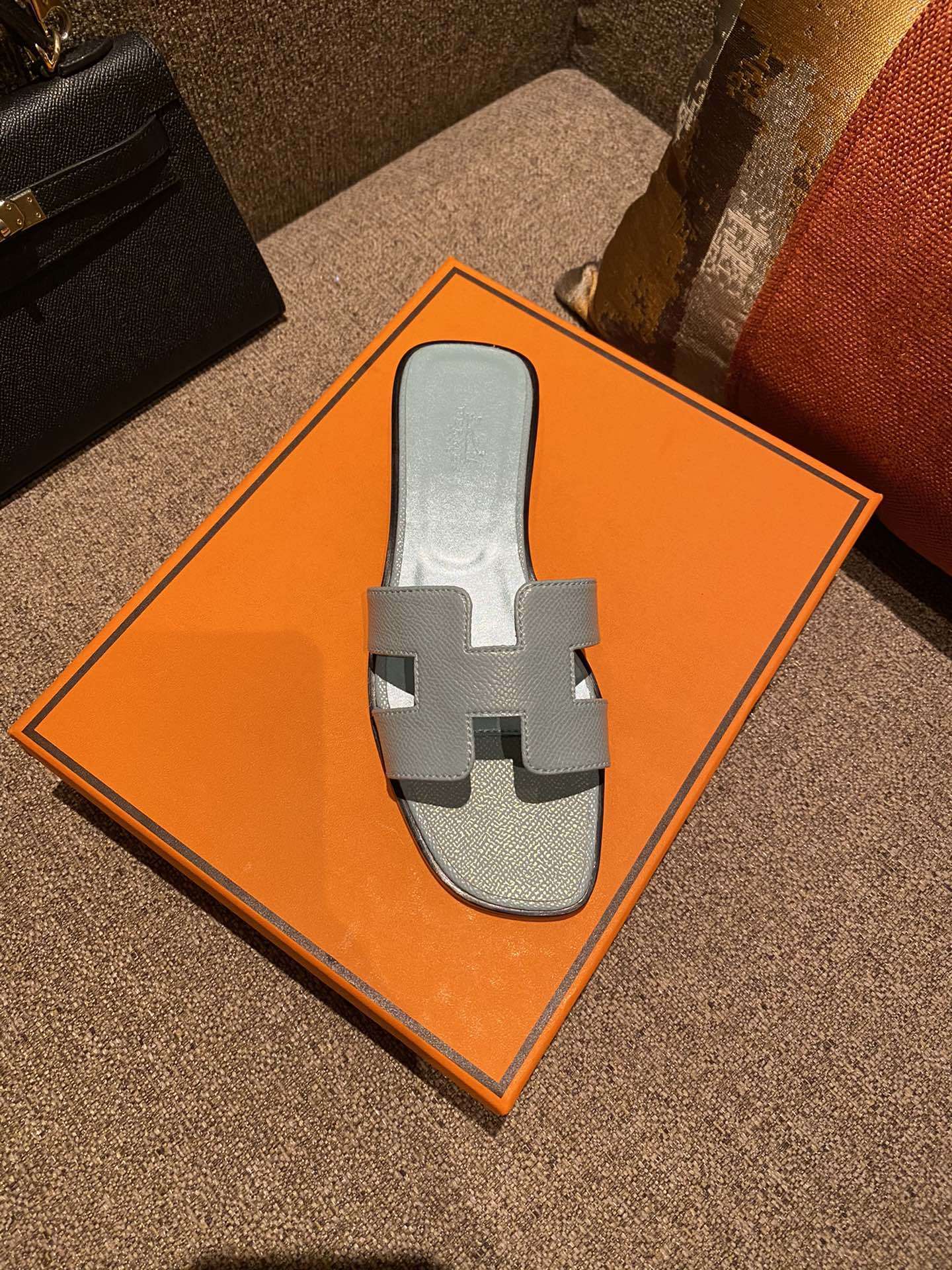 $42 HERMAS ZT10153 gallery