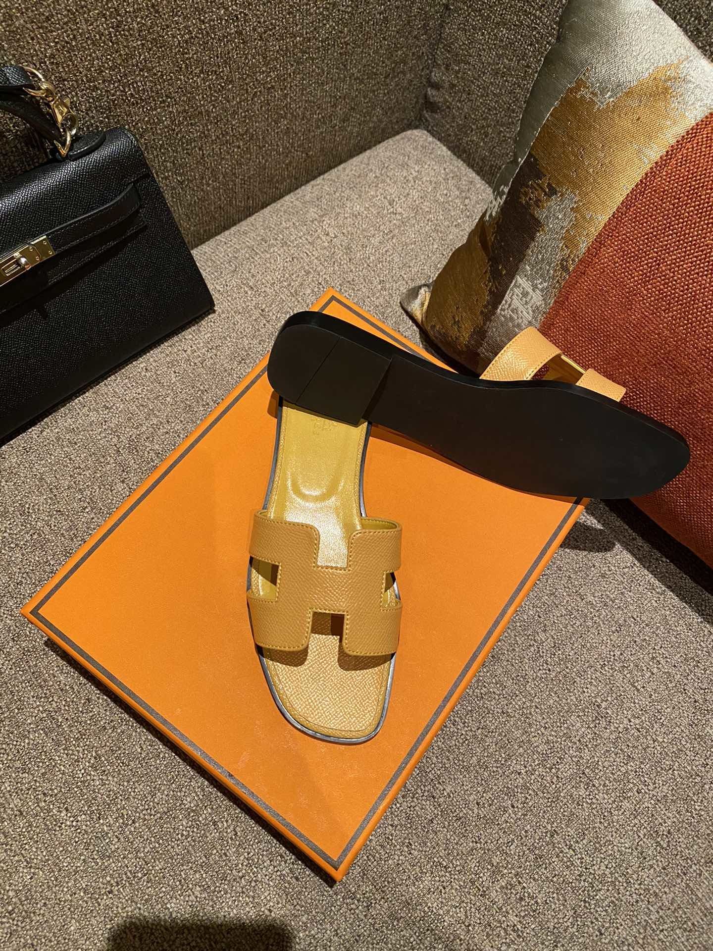 $42 HERMAS ZT10153 gallery