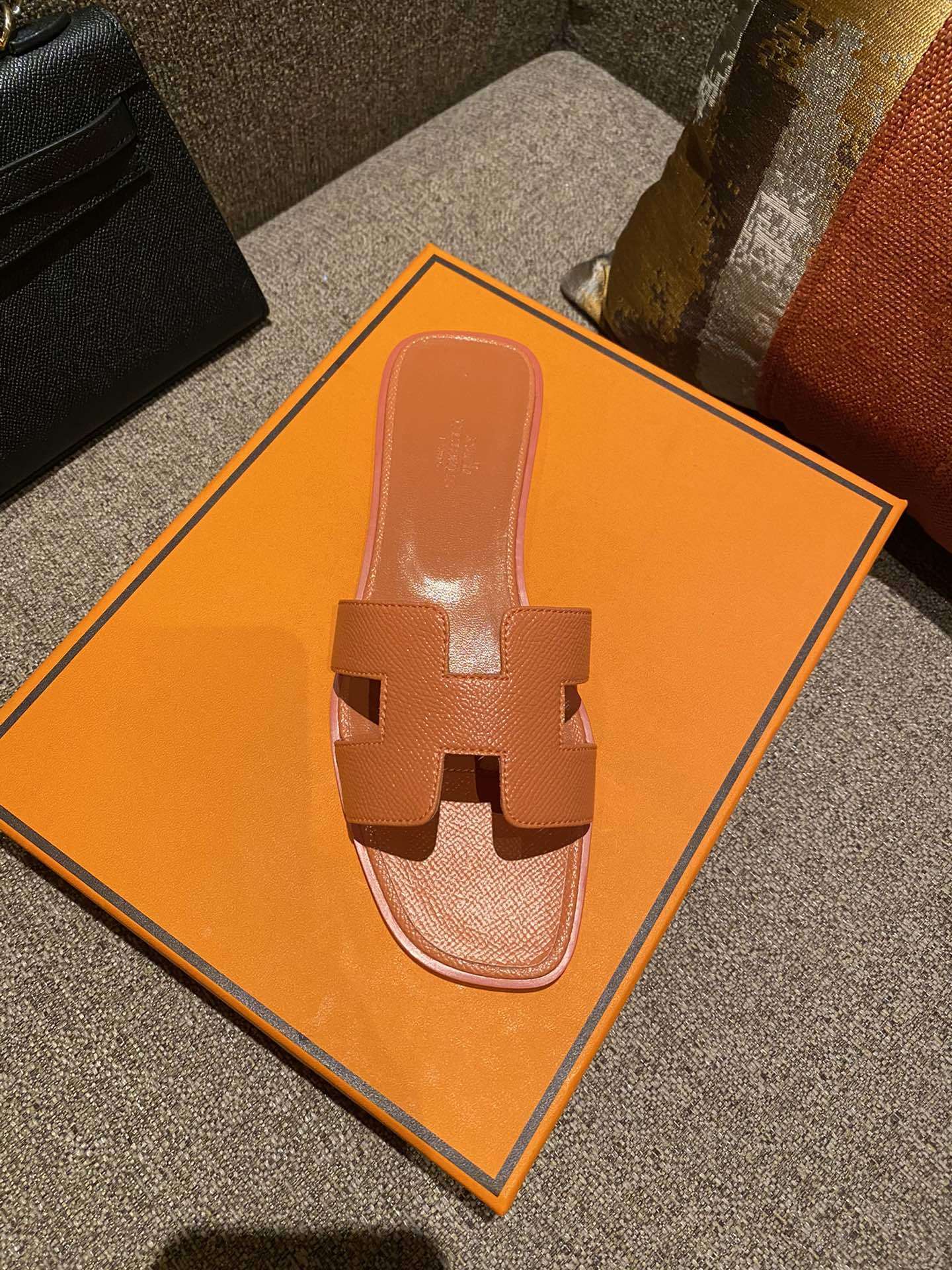 $42 HERMAS ZT10153 gallery