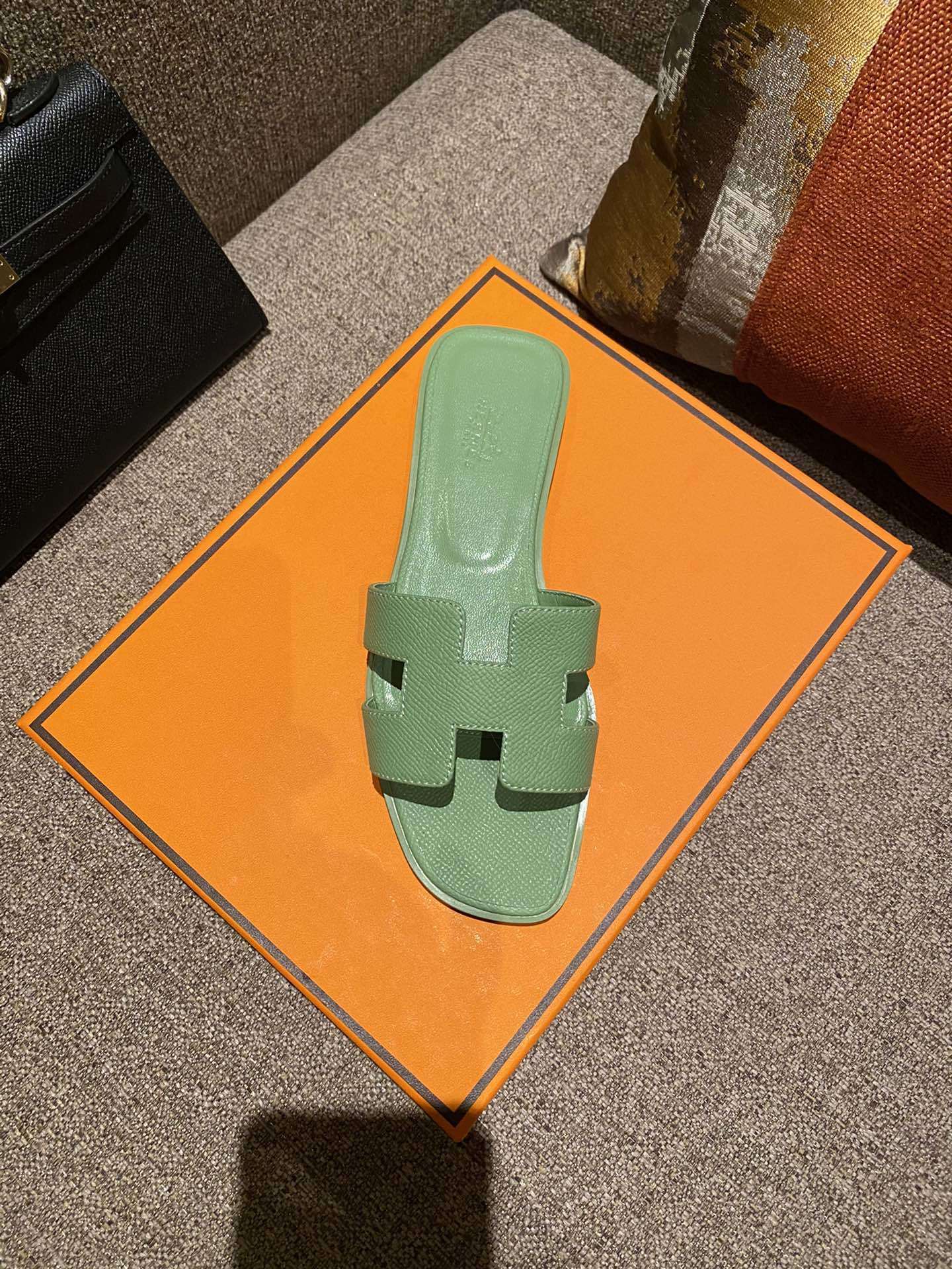 $42 HERMAS ZT10153 gallery