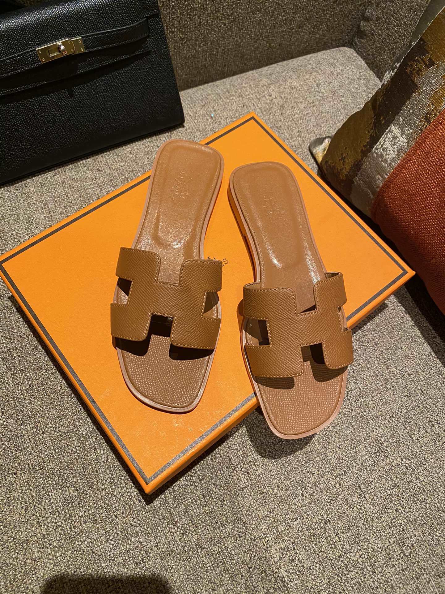 $42 HERMAS ZT10153 gallery