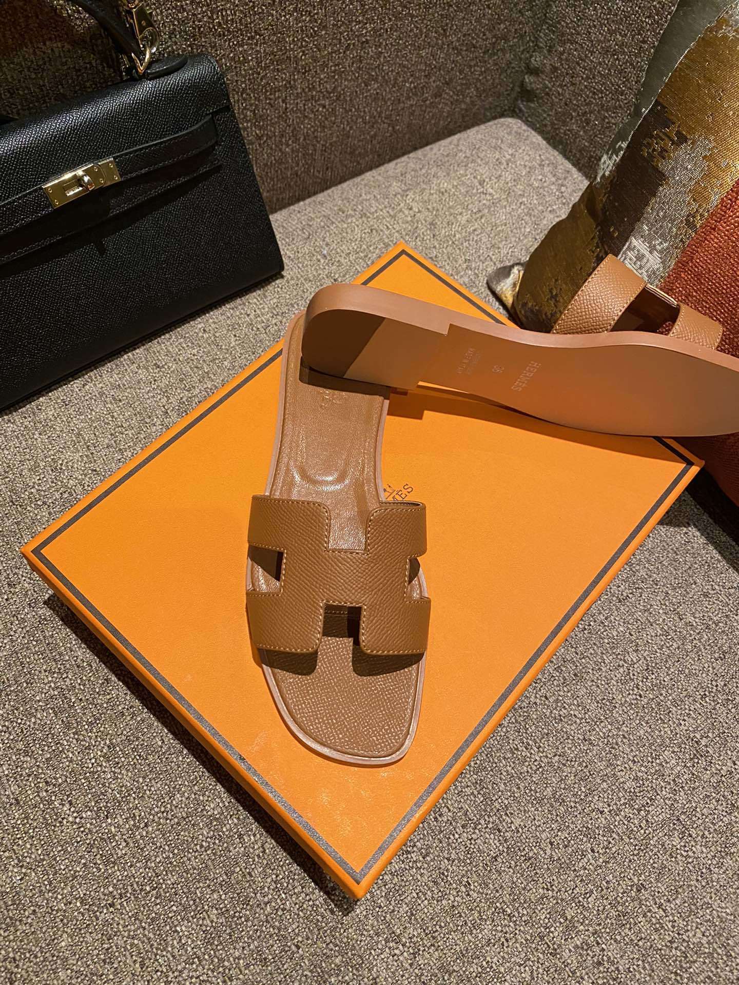 $42 HERMAS ZT10153 gallery