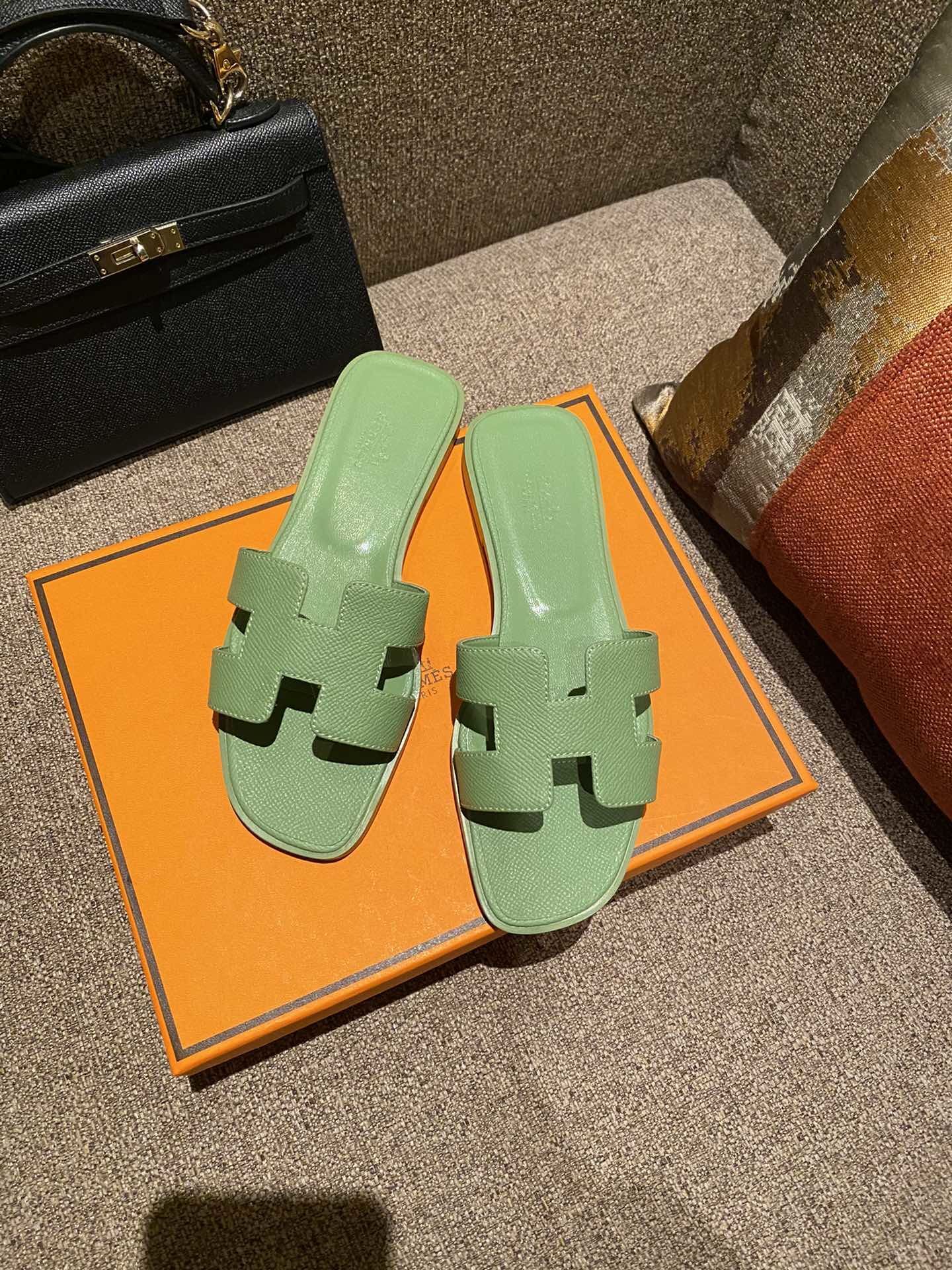 $42 HERMAS ZT10153 gallery