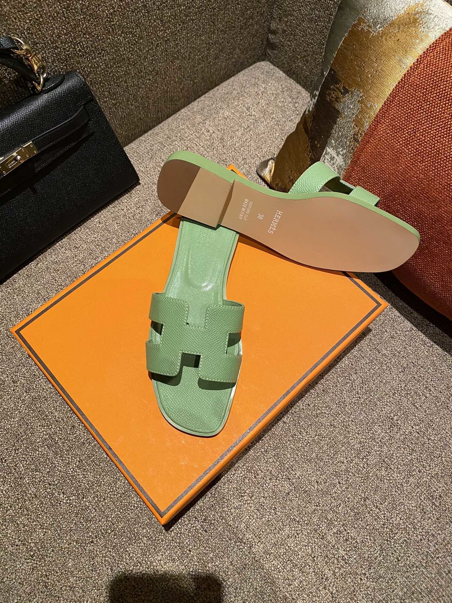 $42 HERMAS ZT10153 gallery