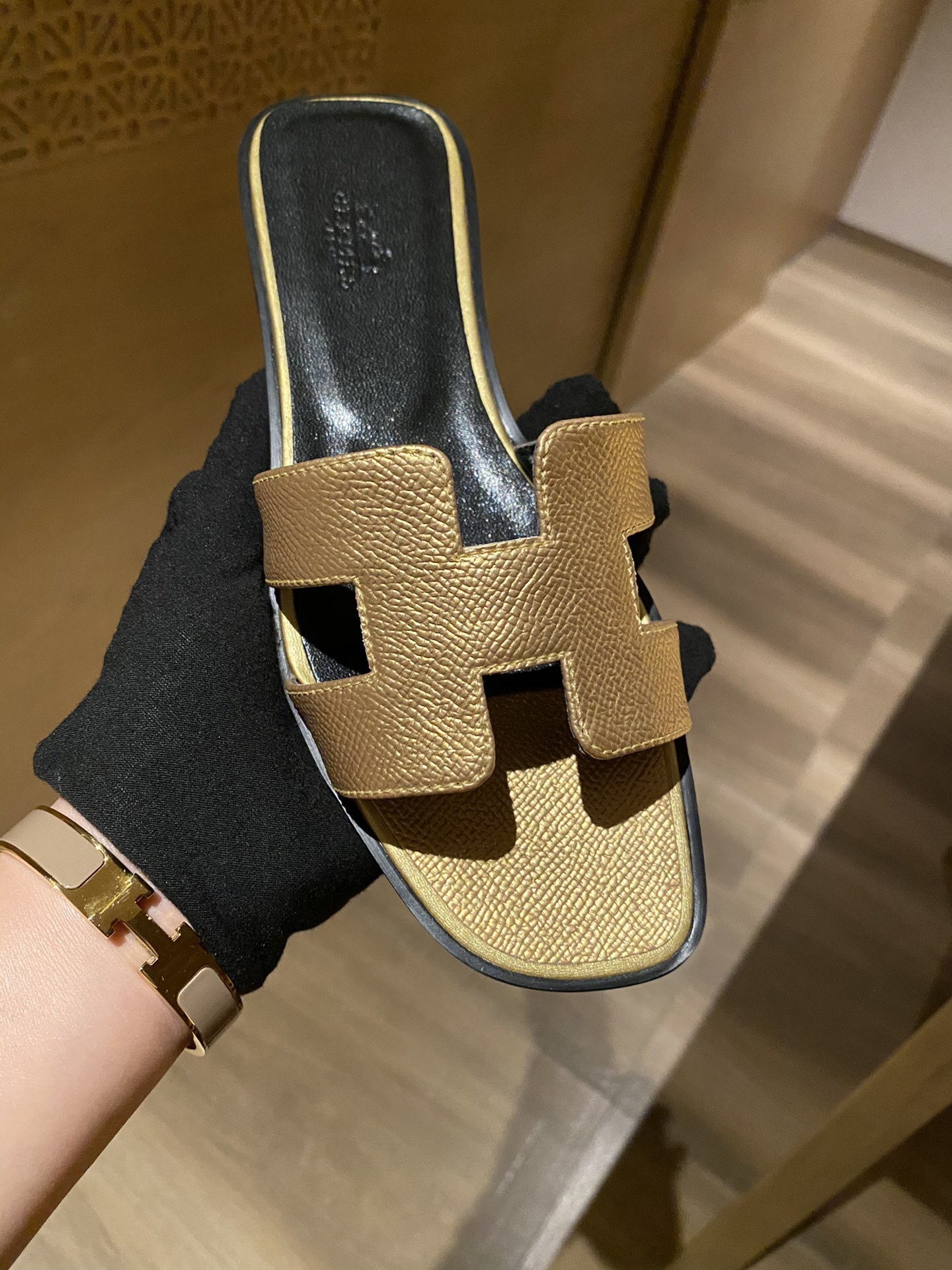 $42 HERMAS ZT10154 gallery