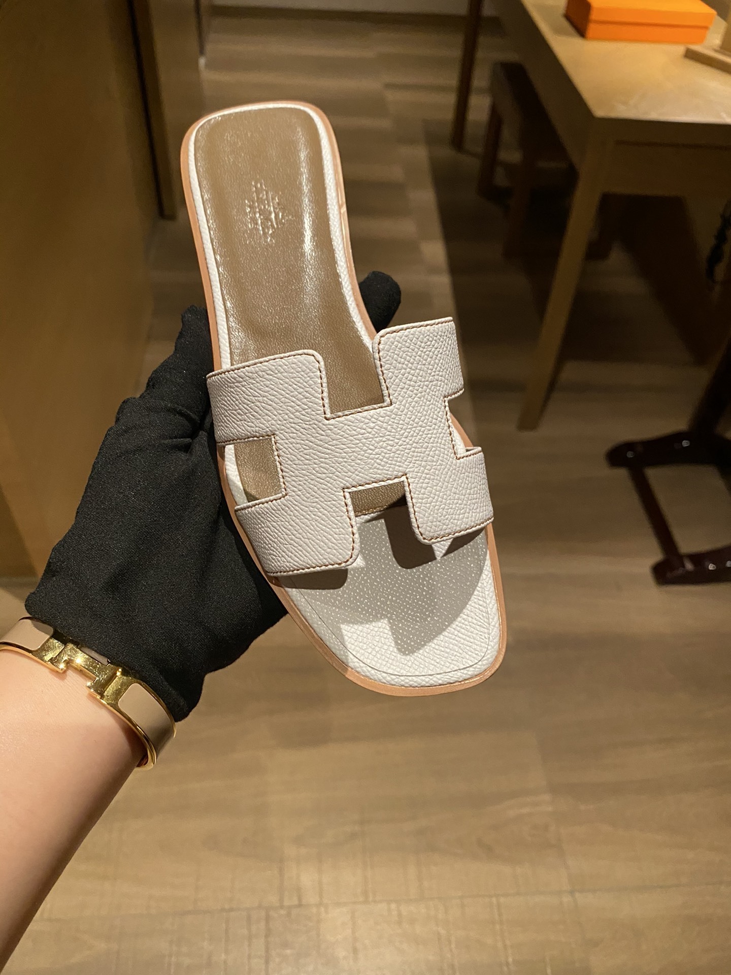 $42 HERMAS ZT10155 gallery