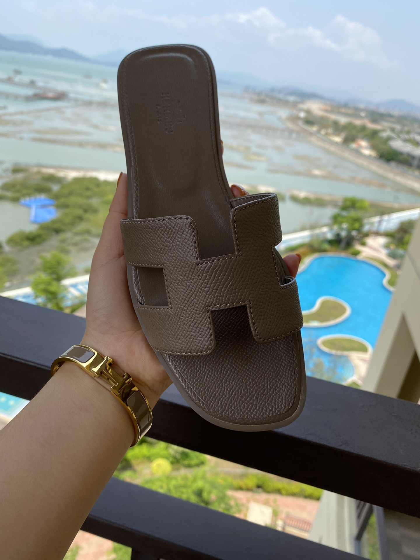 $42 HERMAS ZT10155 gallery