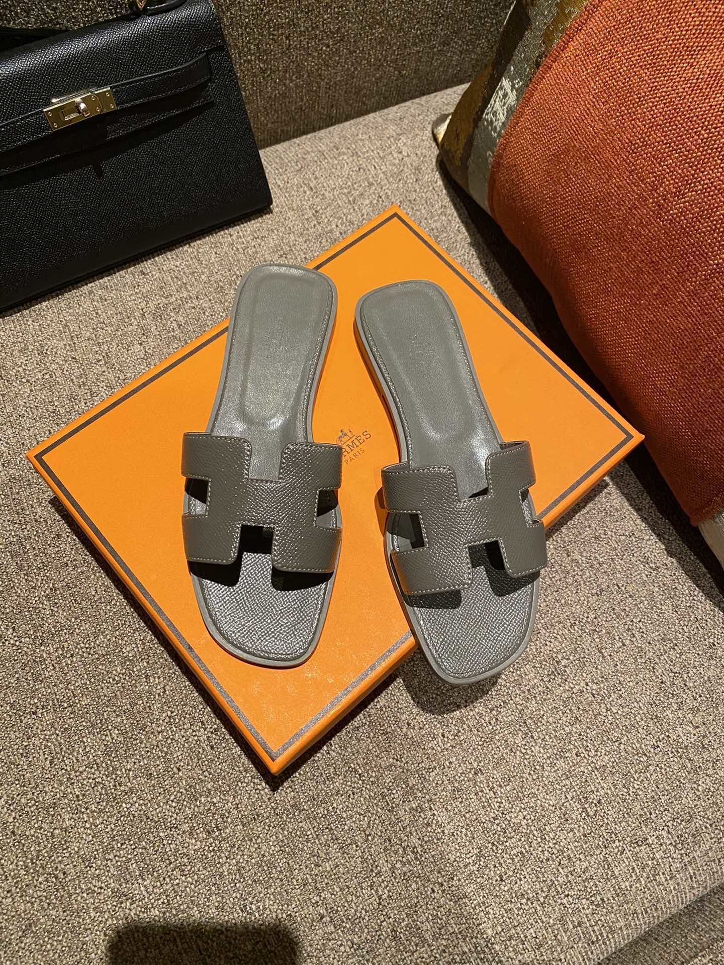 $42 HERMAS ZT10155 gallery