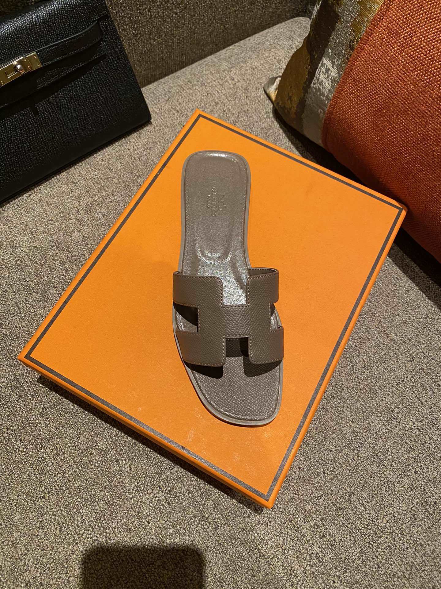 $42 HERMAS ZT10155 gallery