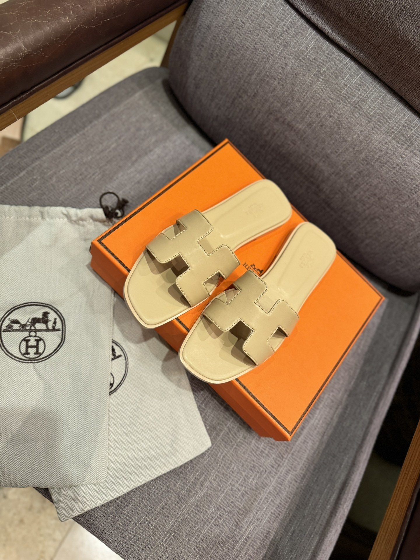 $42 HERMAS ZT10156 gallery