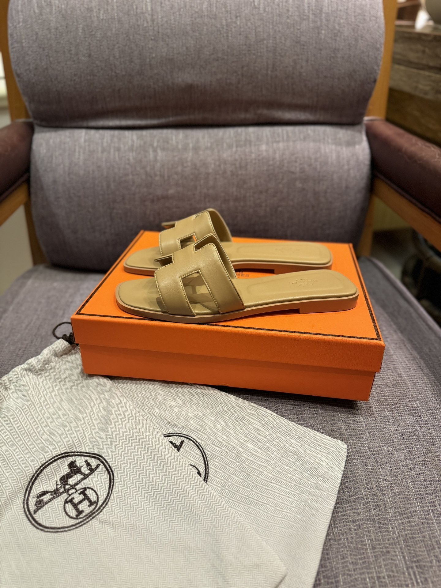 $42 HERMAS ZT10156 gallery