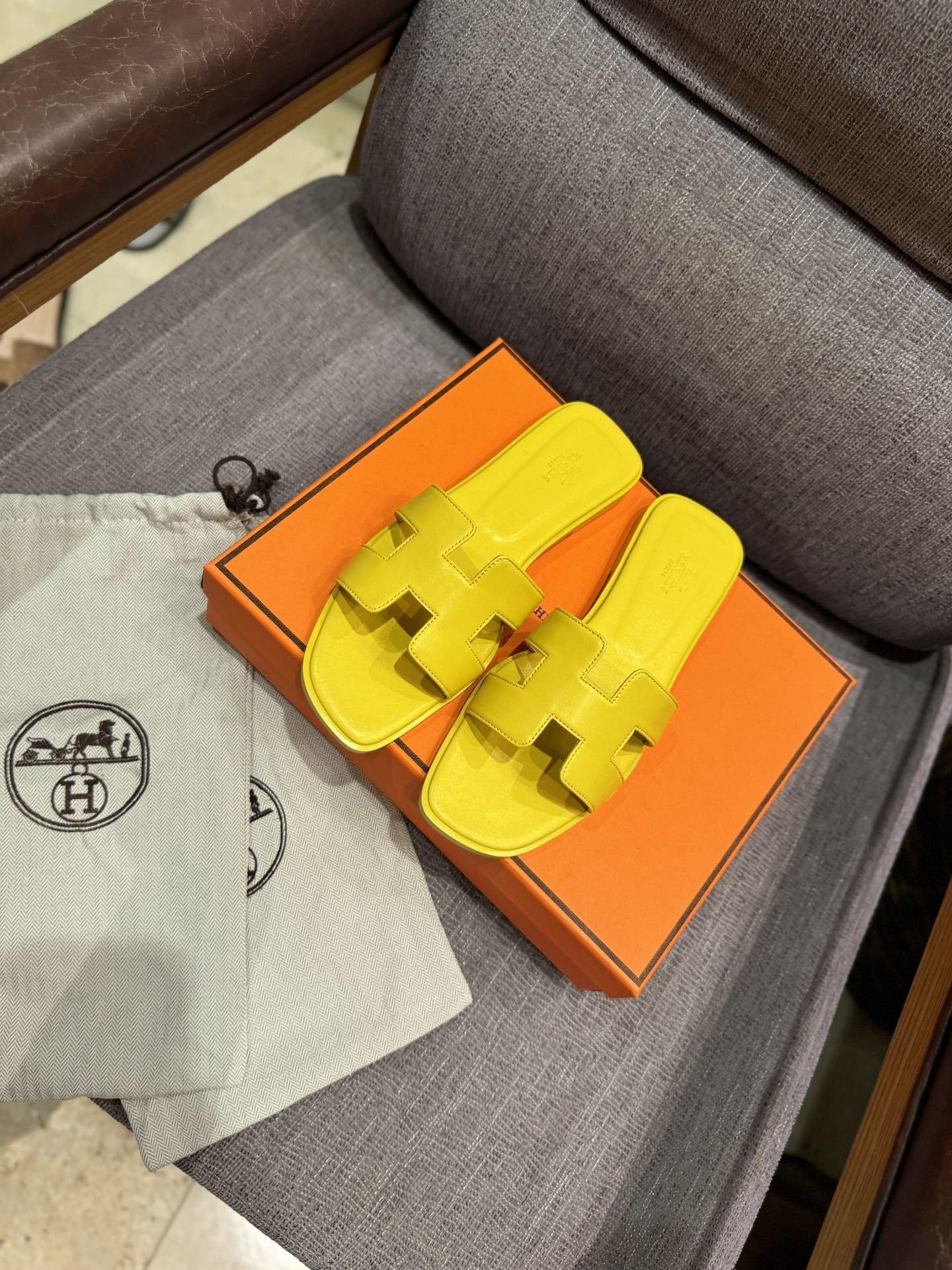 $42 HERMAS ZT10156 gallery