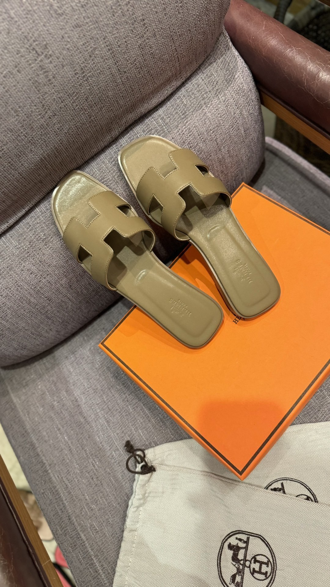 $42 HERMAS ZT10156 gallery