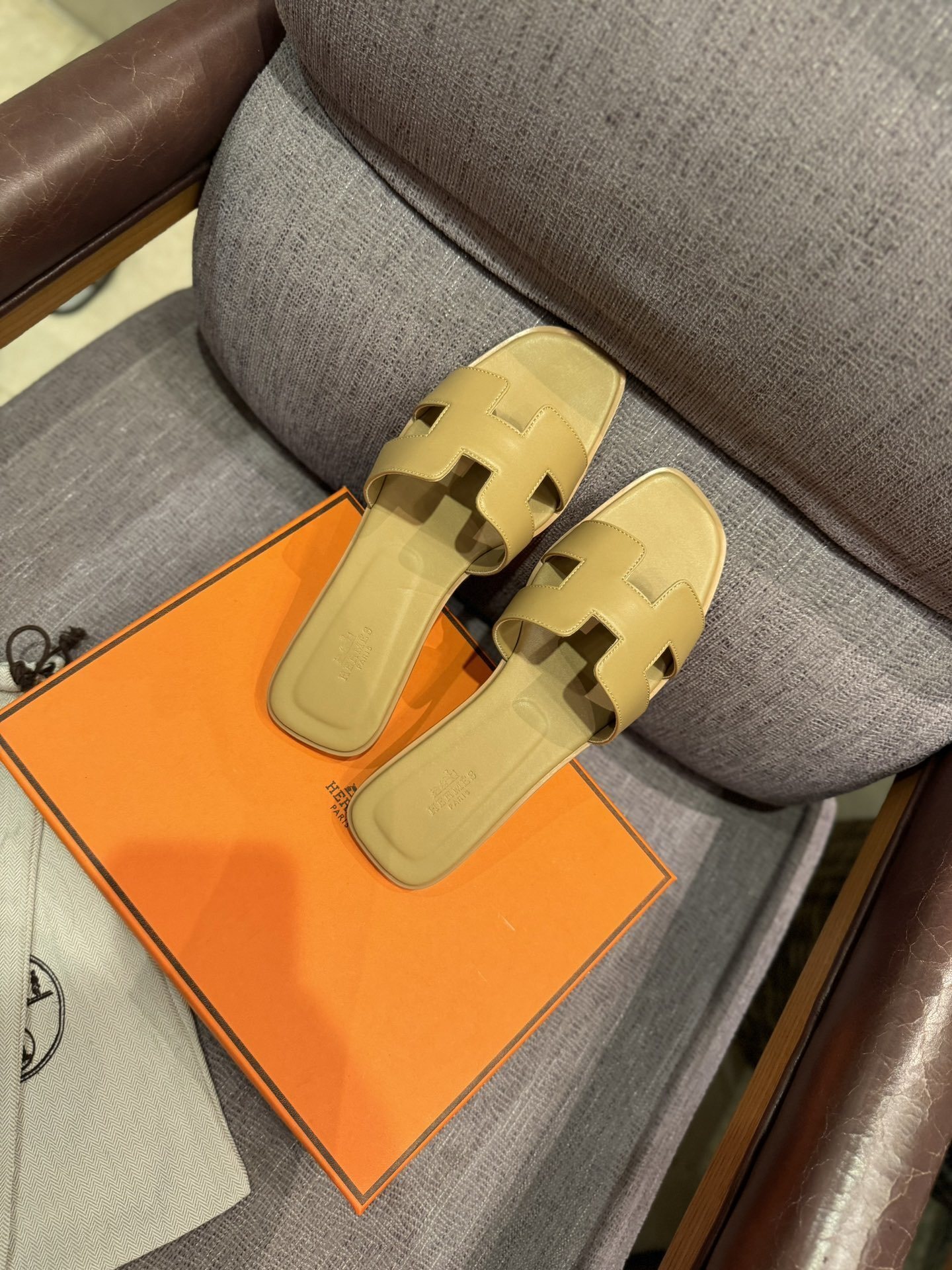 $42 HERMAS ZT10156 gallery