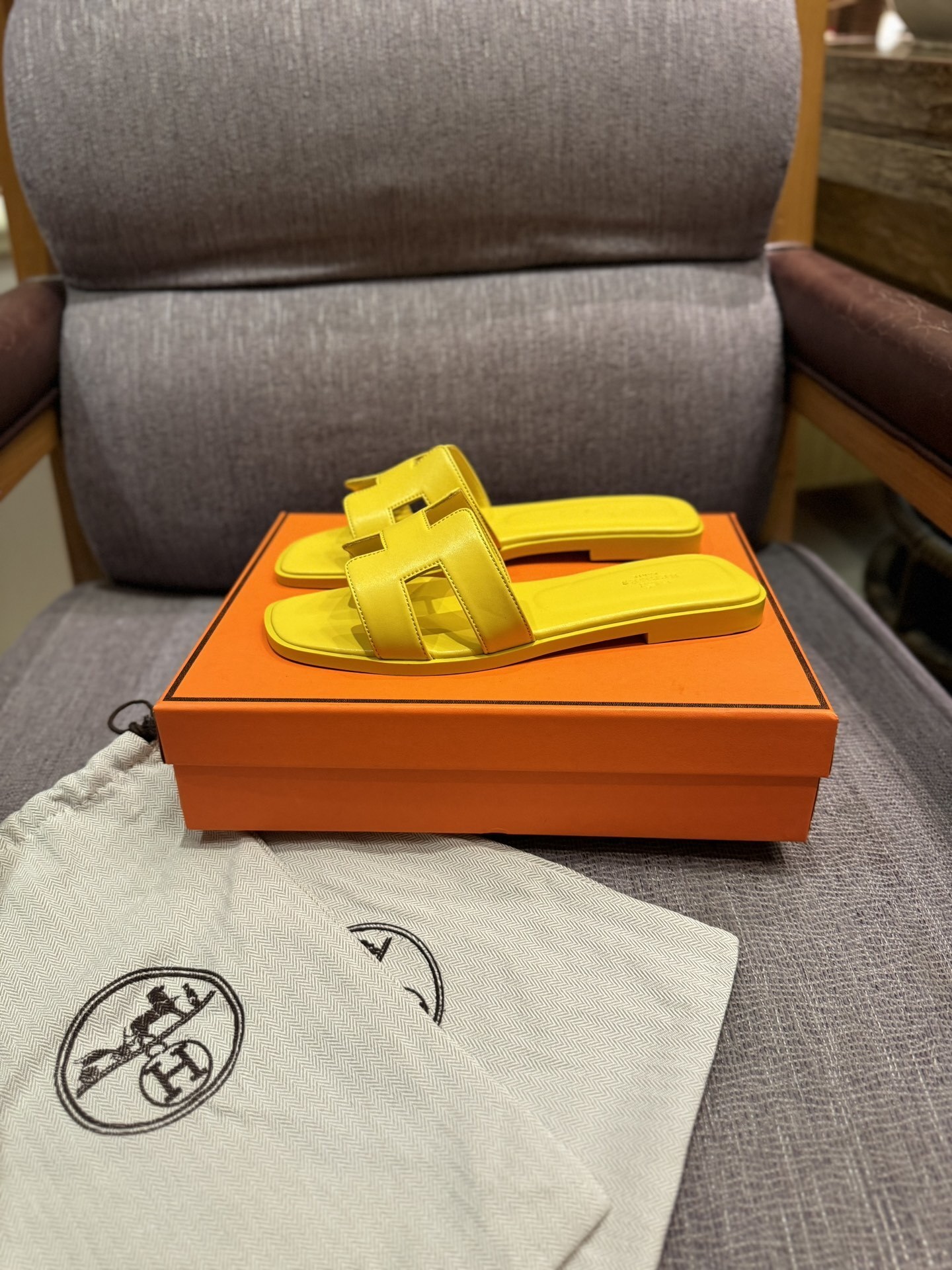 $42 HERMAS ZT10156 gallery