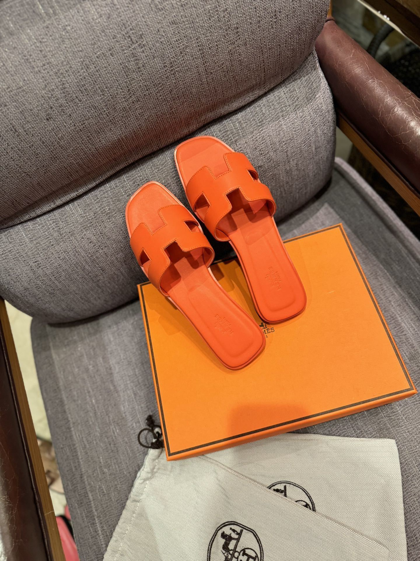 $42 HERMAS ZT10156 gallery