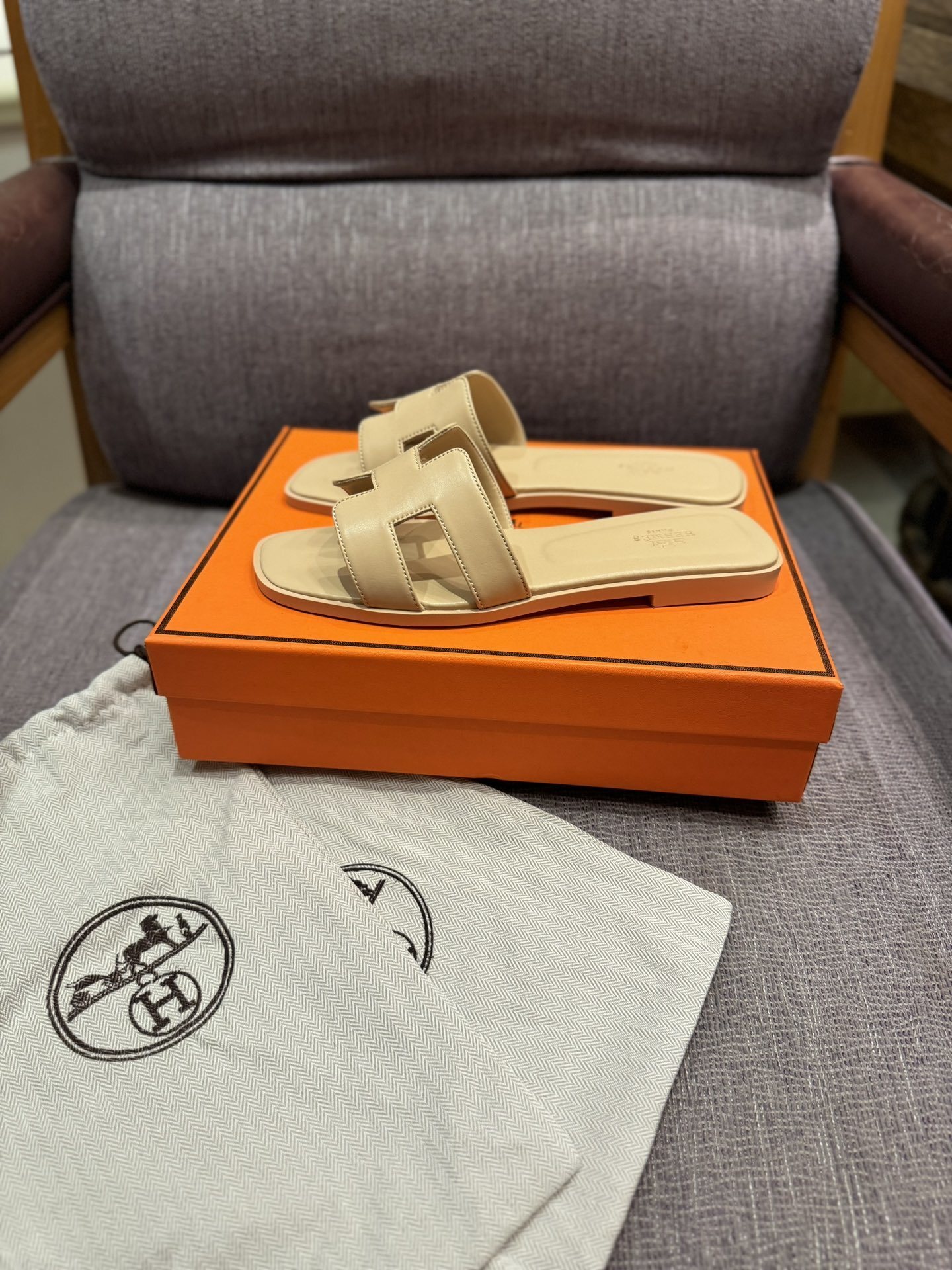 $42 HERMAS ZT10156 gallery