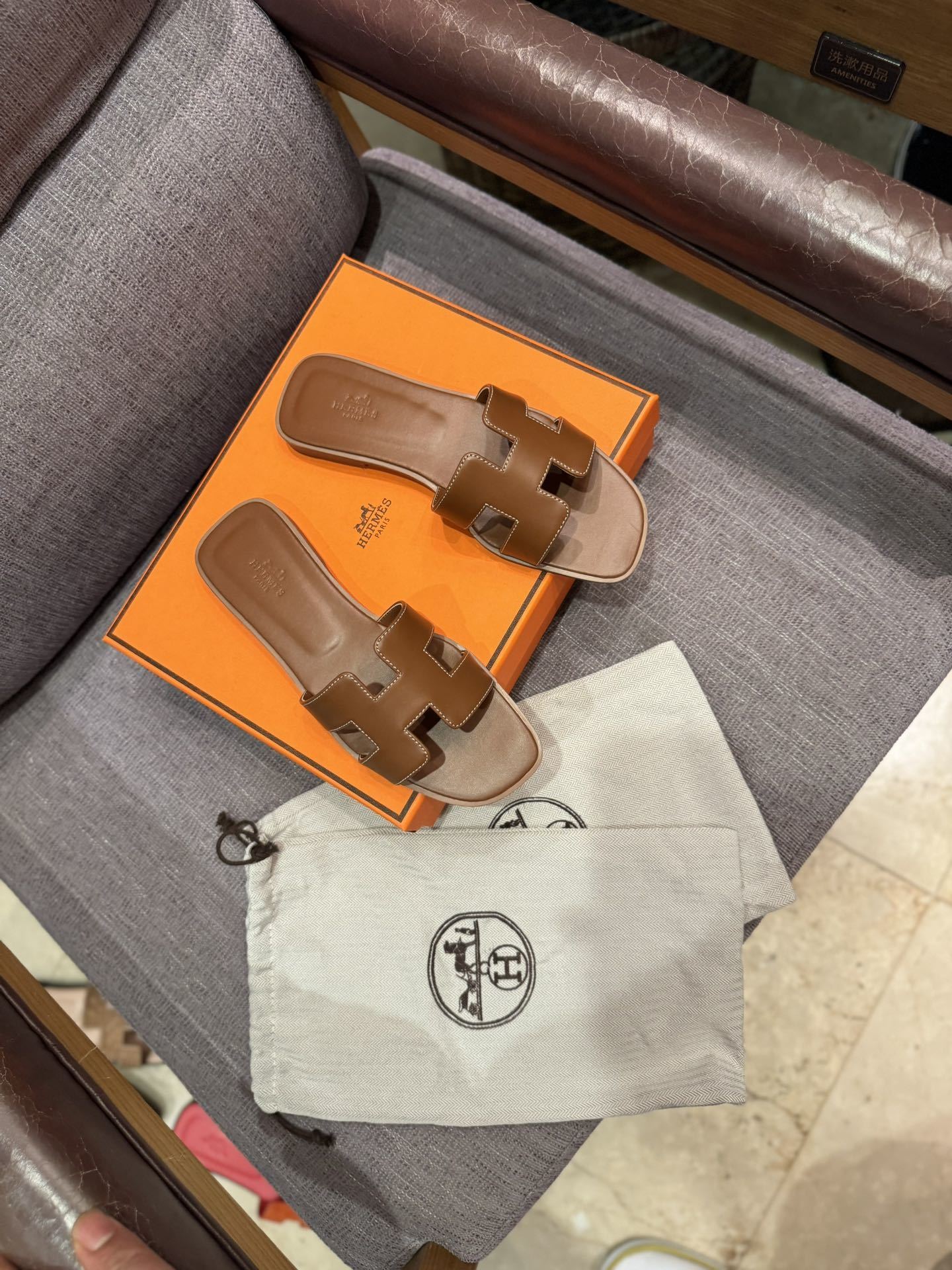 $42 HERMAS ZT10157 gallery