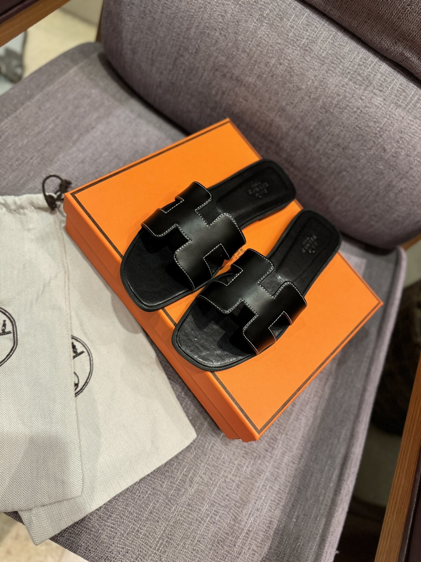 $42 HERMAS ZT10157 gallery