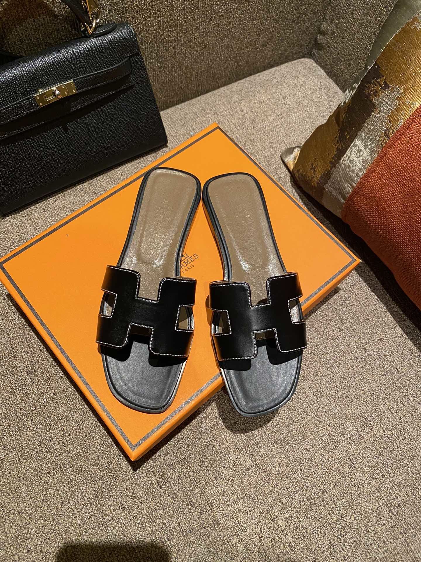 $42 HERMAS ZT10157 gallery