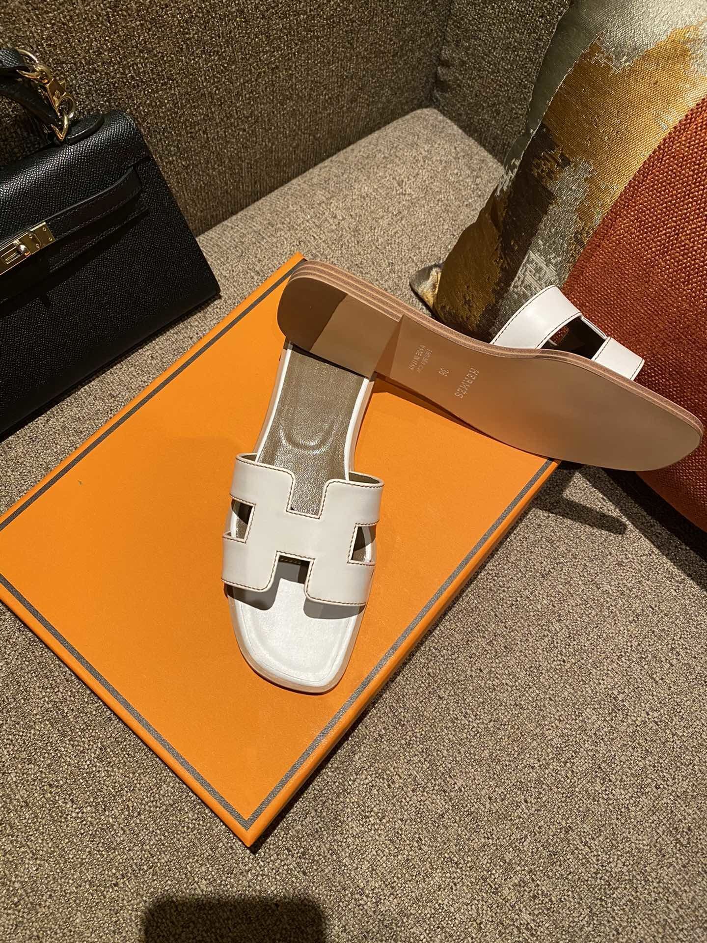 $42 HERMAS ZT10157 gallery