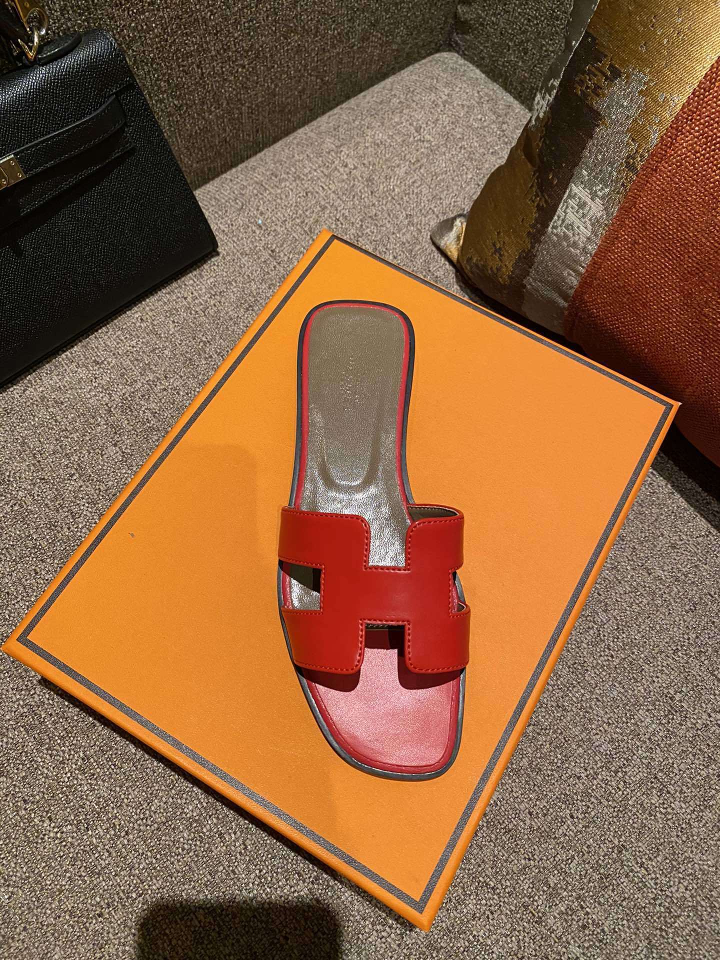 $42 HERMAS ZT10157 gallery