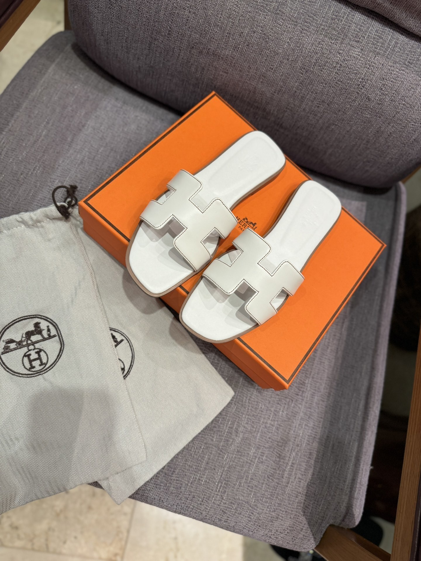 $42 HERMAS ZT10157 gallery