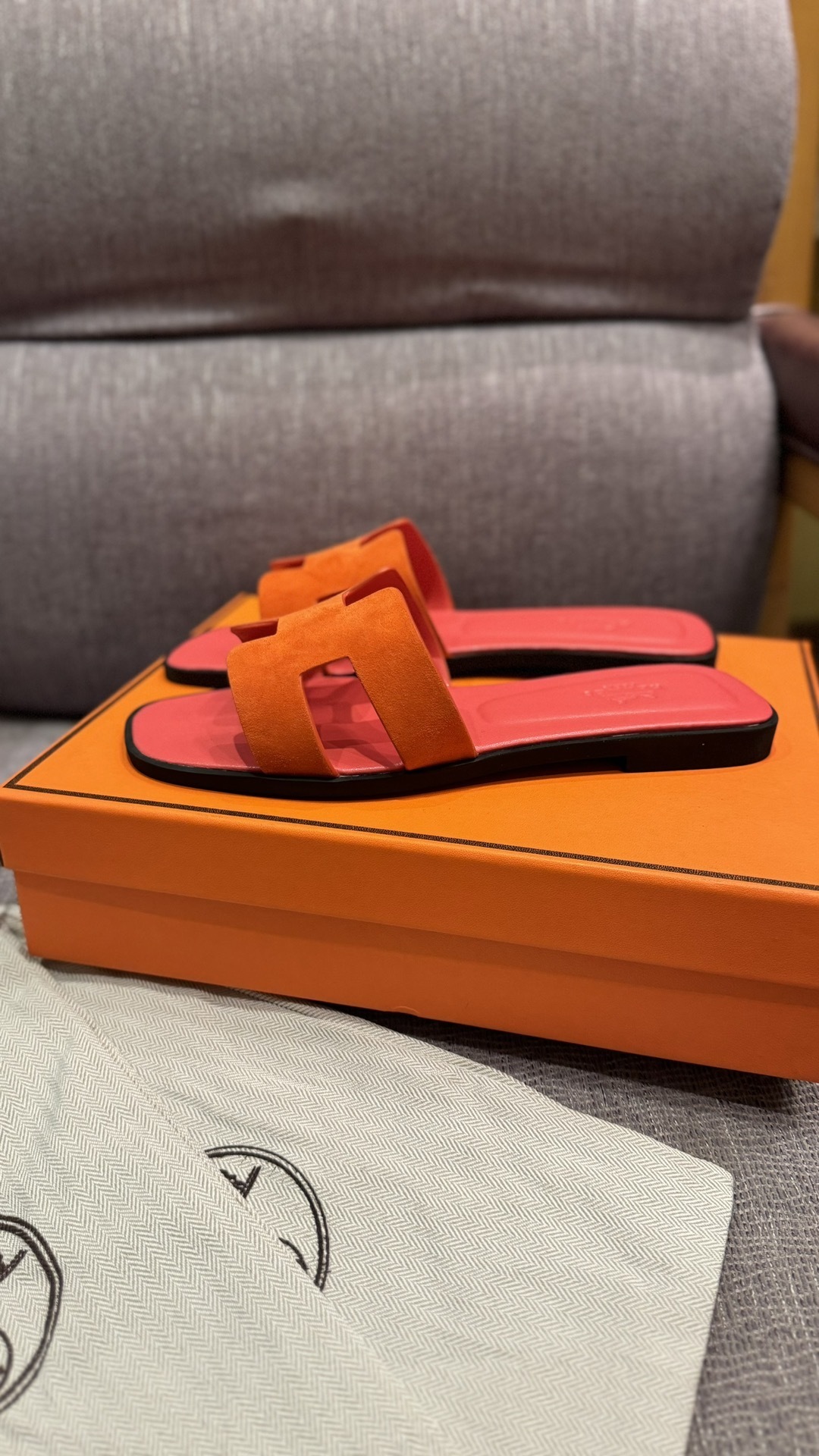 $42 HERMAS ZT10157 gallery