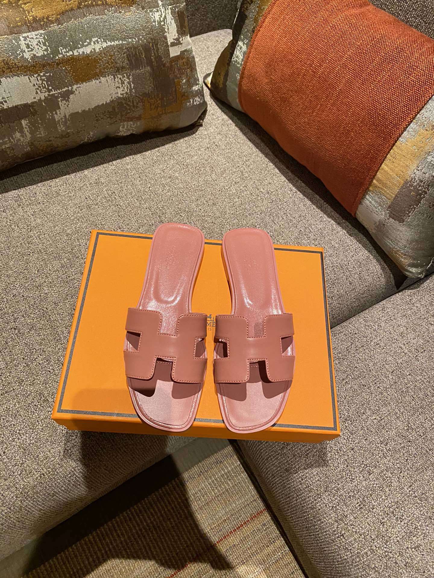 $42 HERMAS ZT10157 gallery