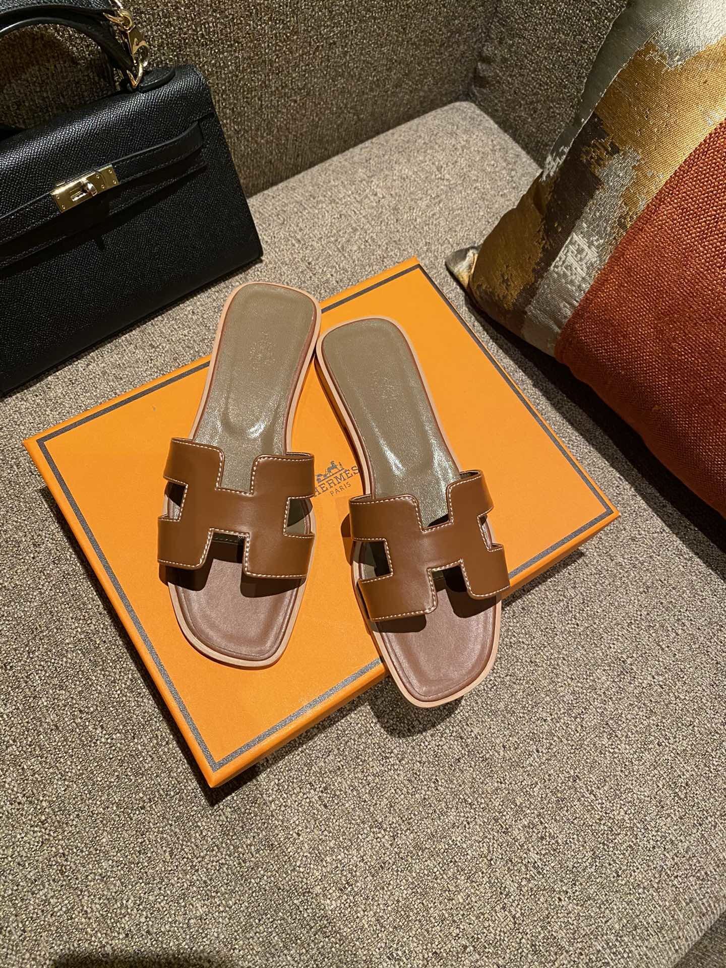 $42 HERMAS ZT10157 gallery