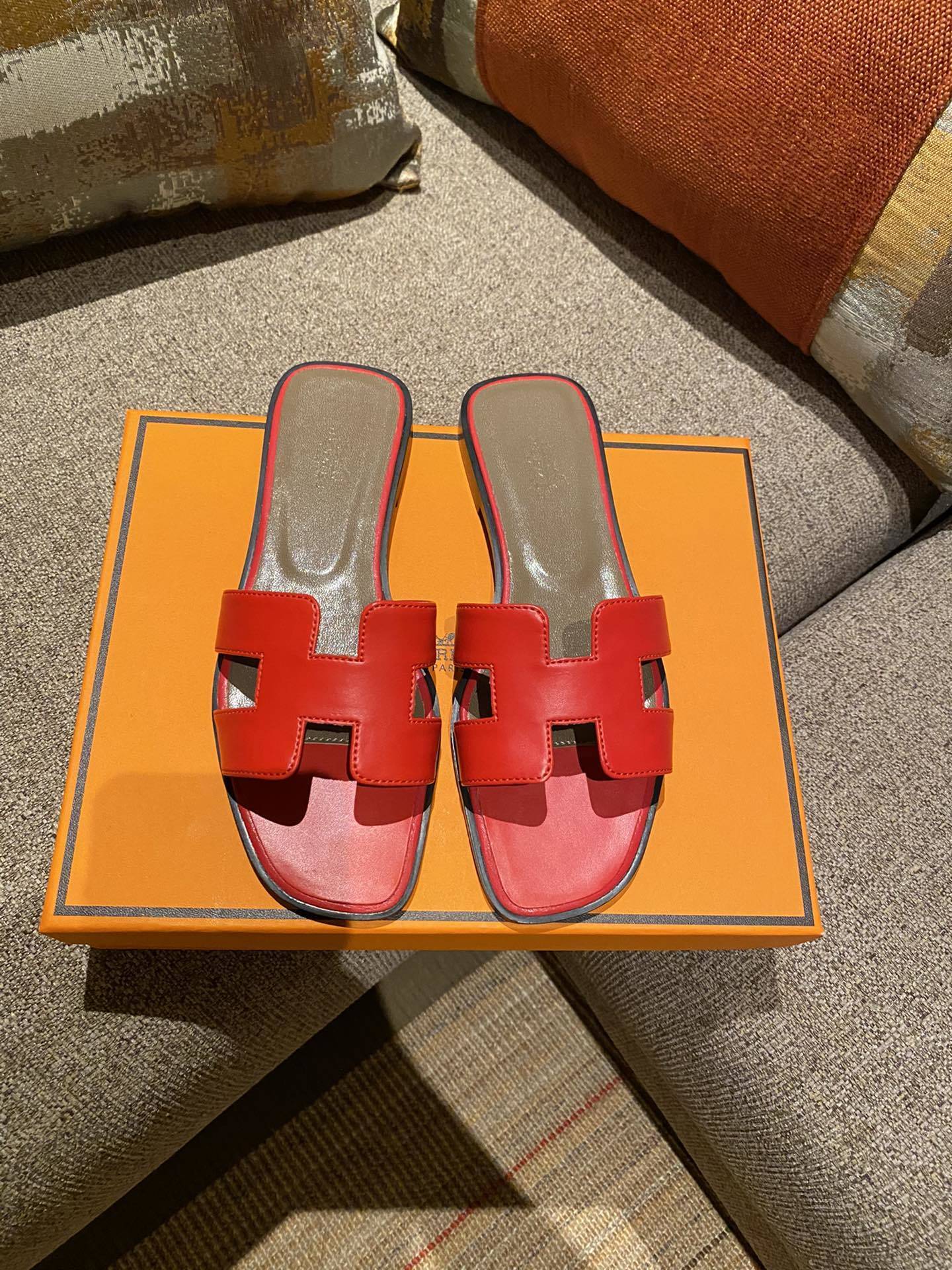 $42 HERMAS ZT10157 gallery