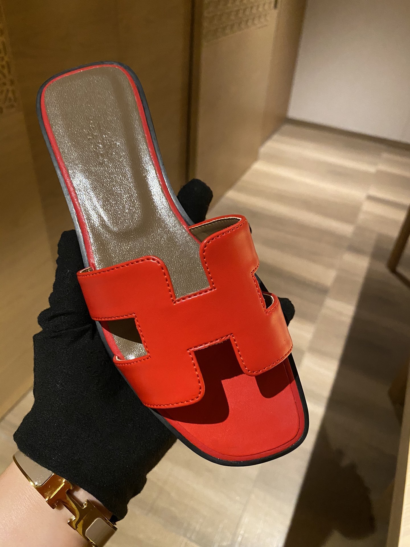 $42 HERMAS ZT10157 gallery