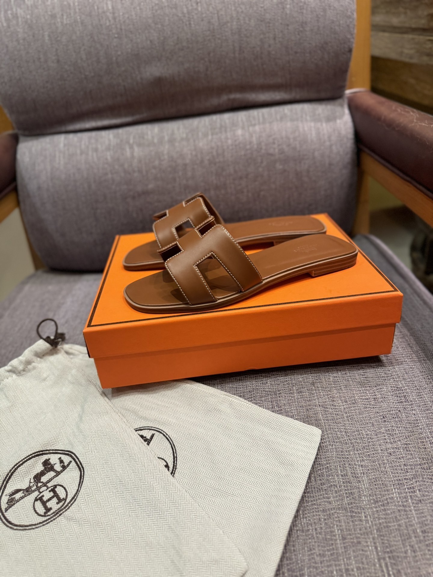 $42 HERMAS ZT10157 gallery