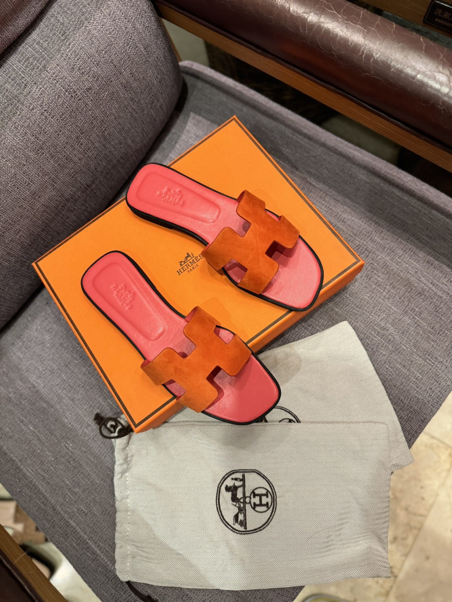 $42 HERMAS ZT10157 gallery