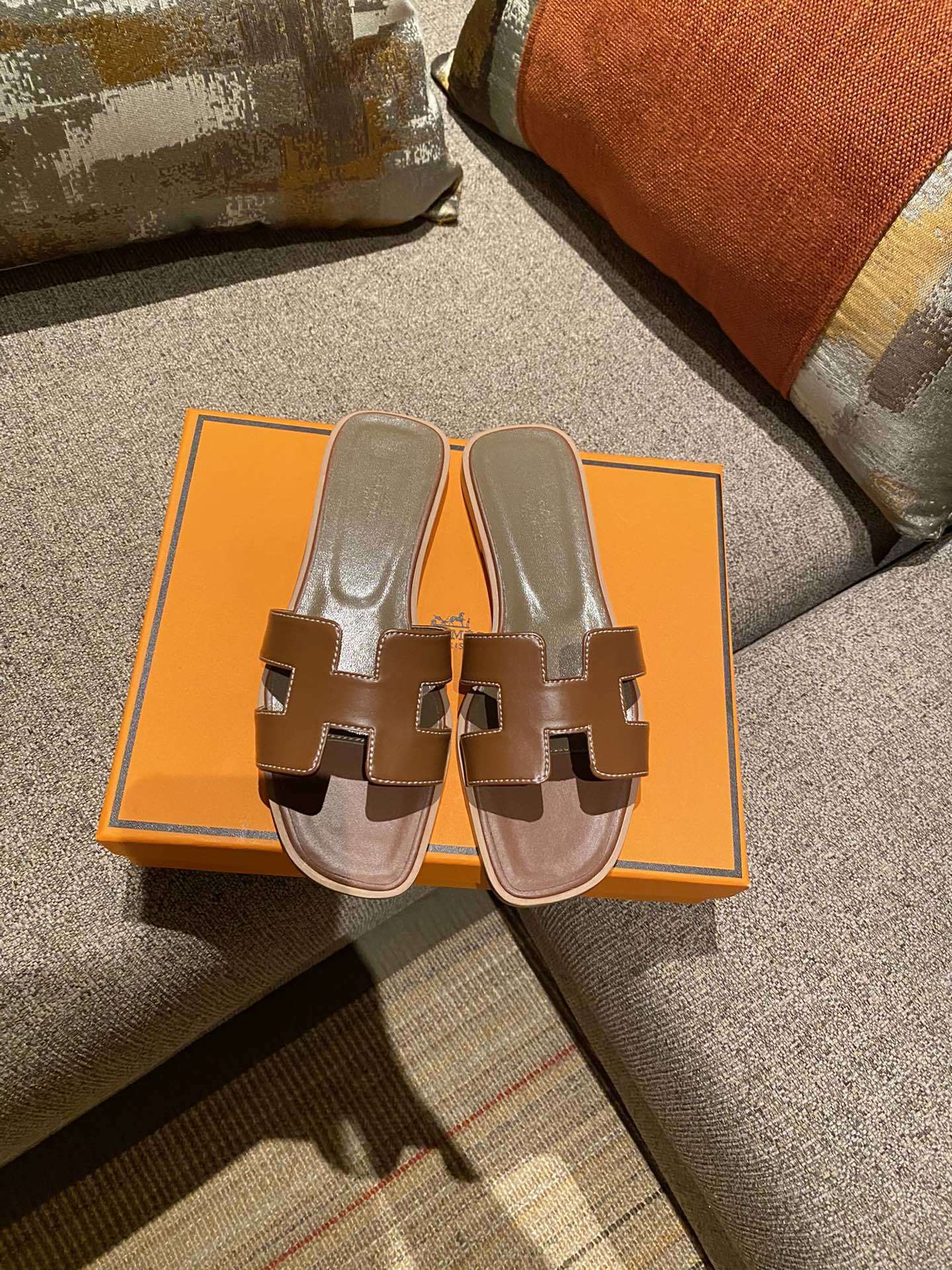 $42 HERMAS ZT10157 gallery