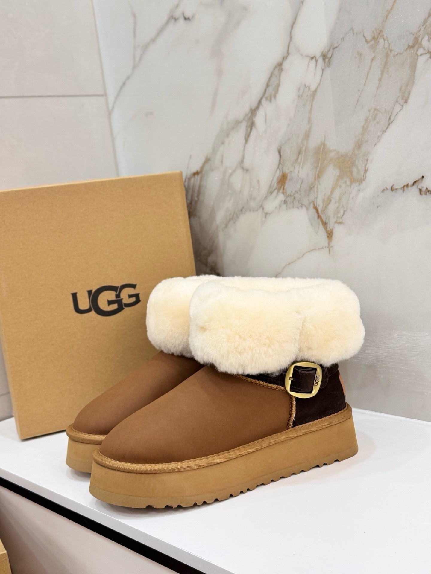 $44.64 UGG ZT9893 gallery