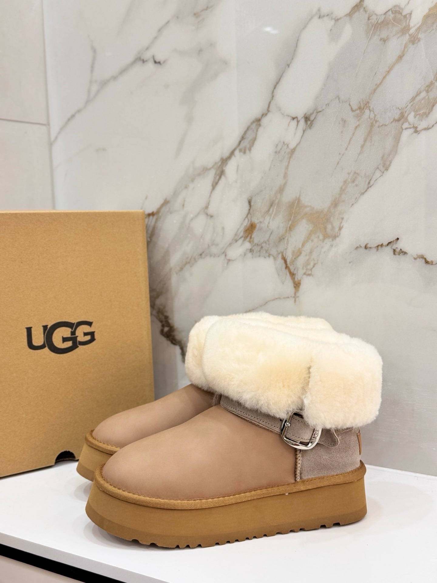 $44.64 UGG ZT9893 gallery