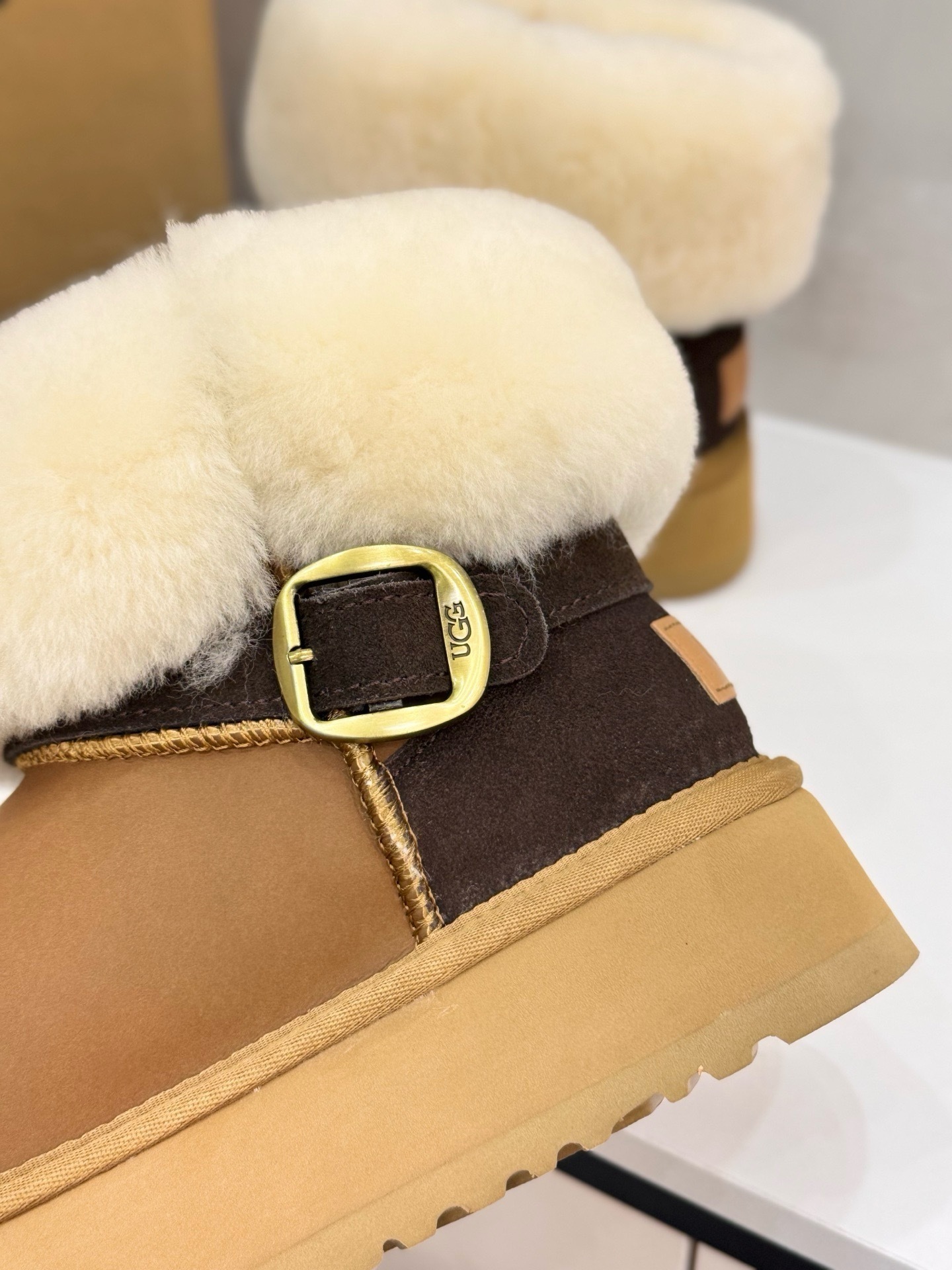 $44.64 UGG ZT9893 gallery