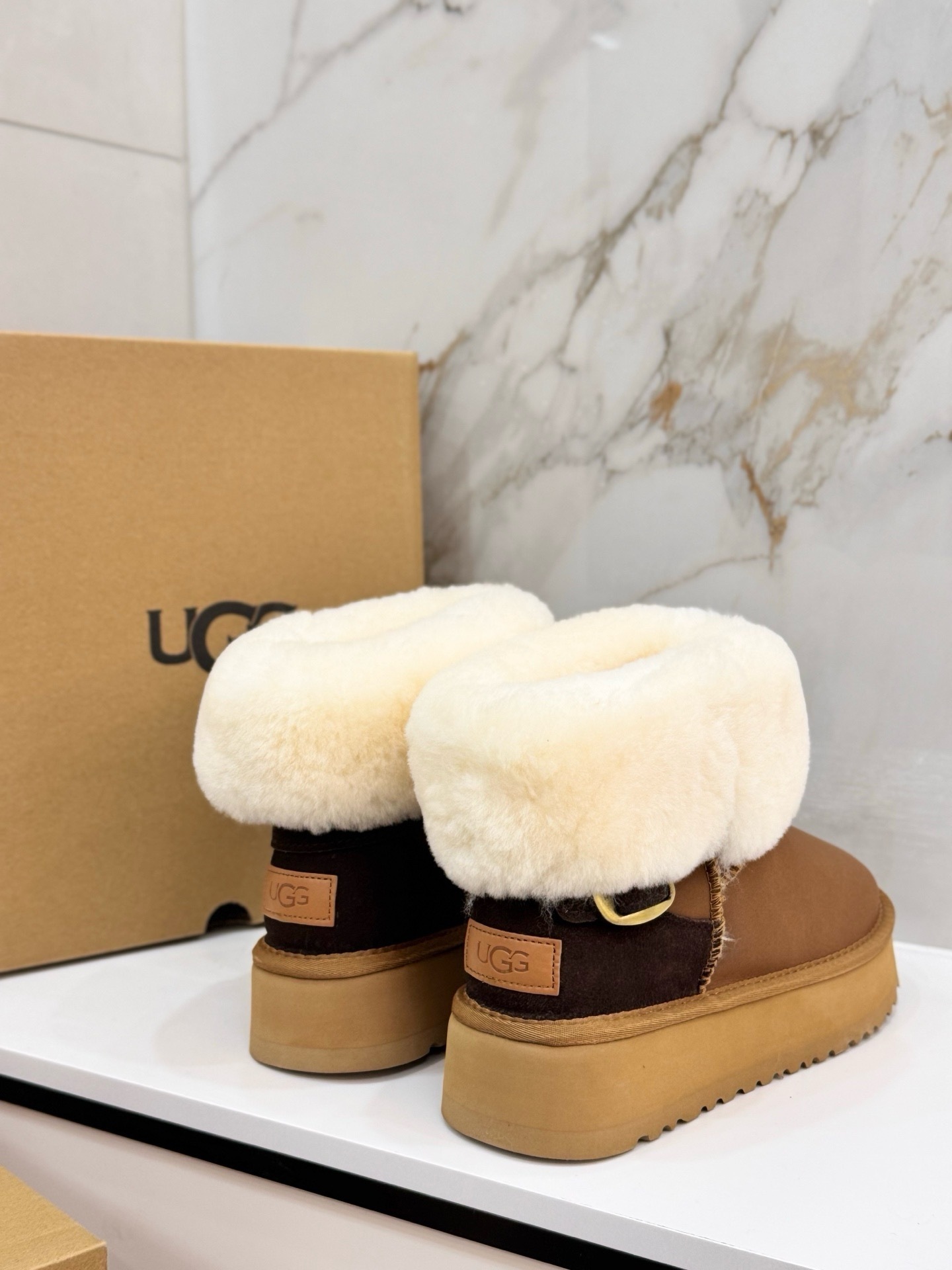 $44.64 UGG ZT9893 gallery