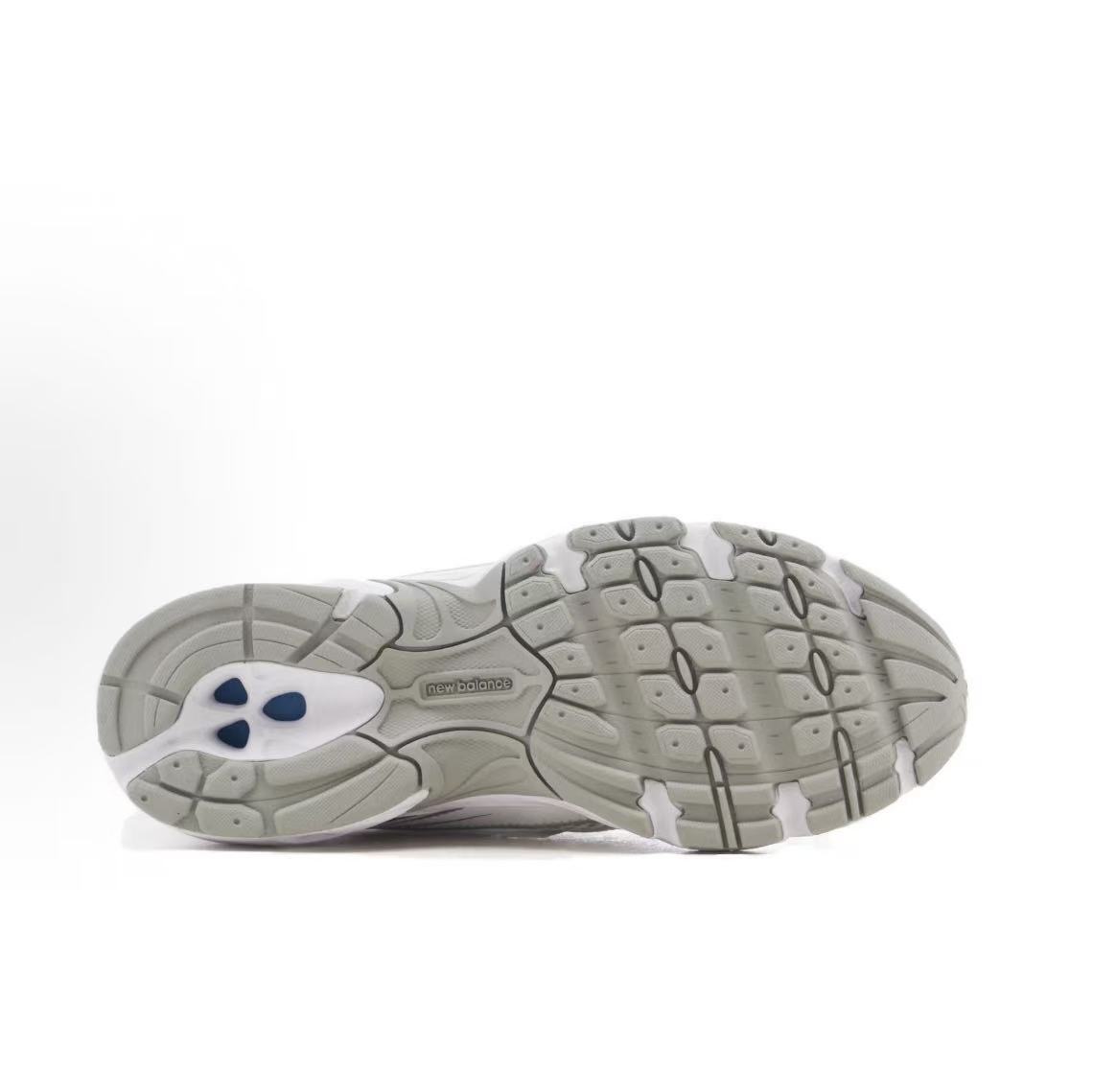 $46.43 New balance ZT9329 gallery