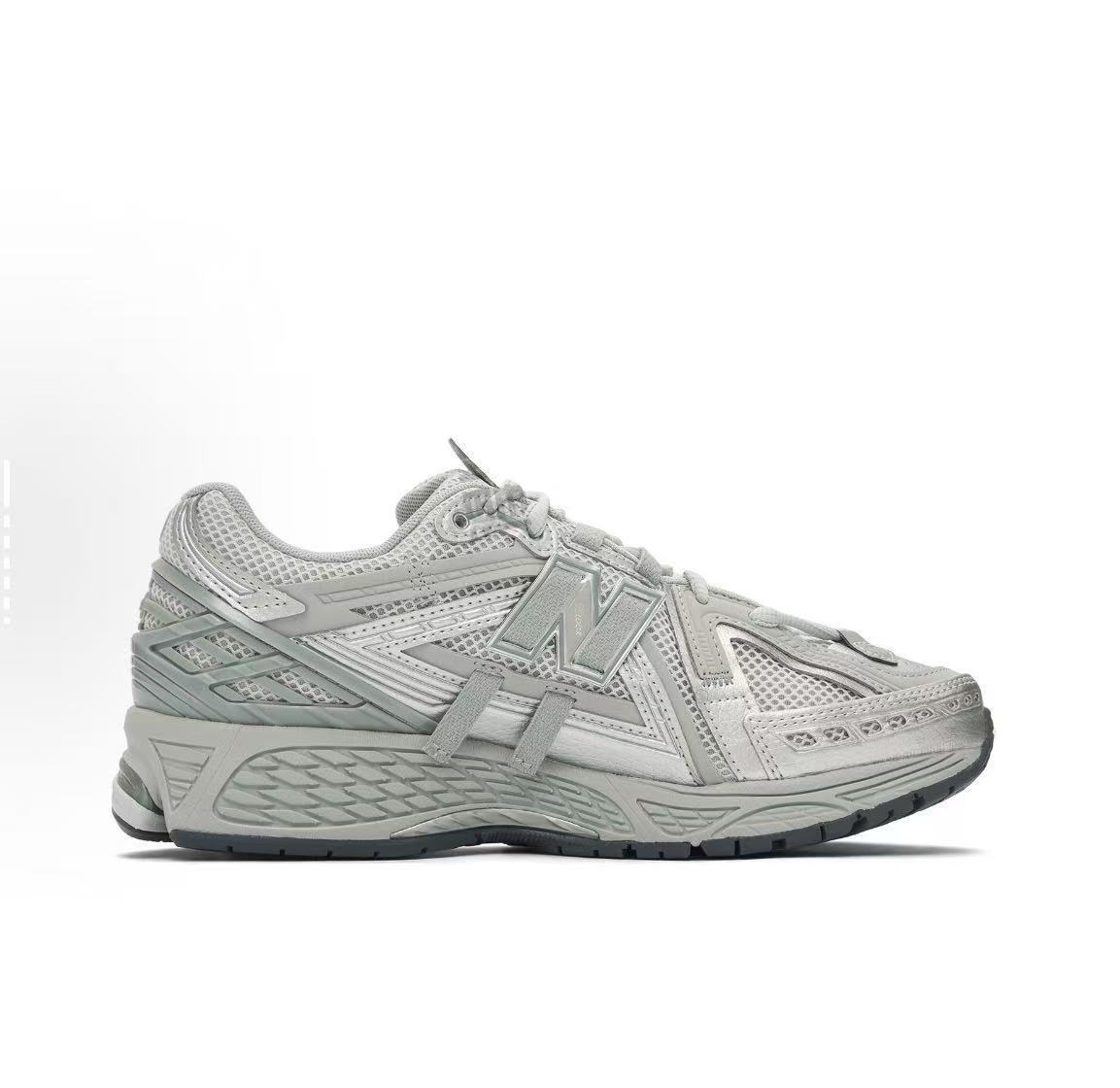 $46.43 New balance ZT9331 gallery