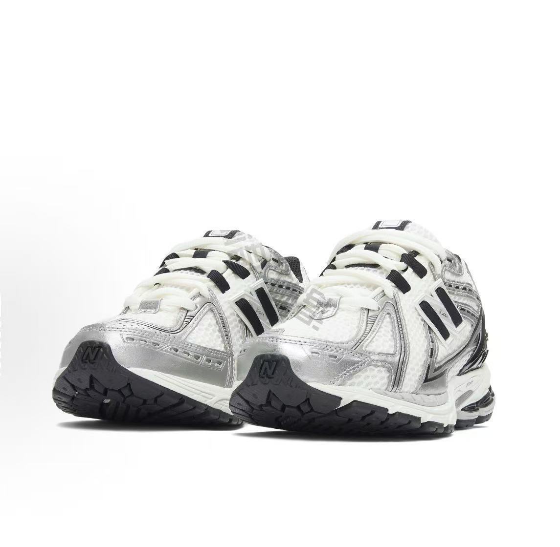 $46.43 New balance ZT9331 gallery