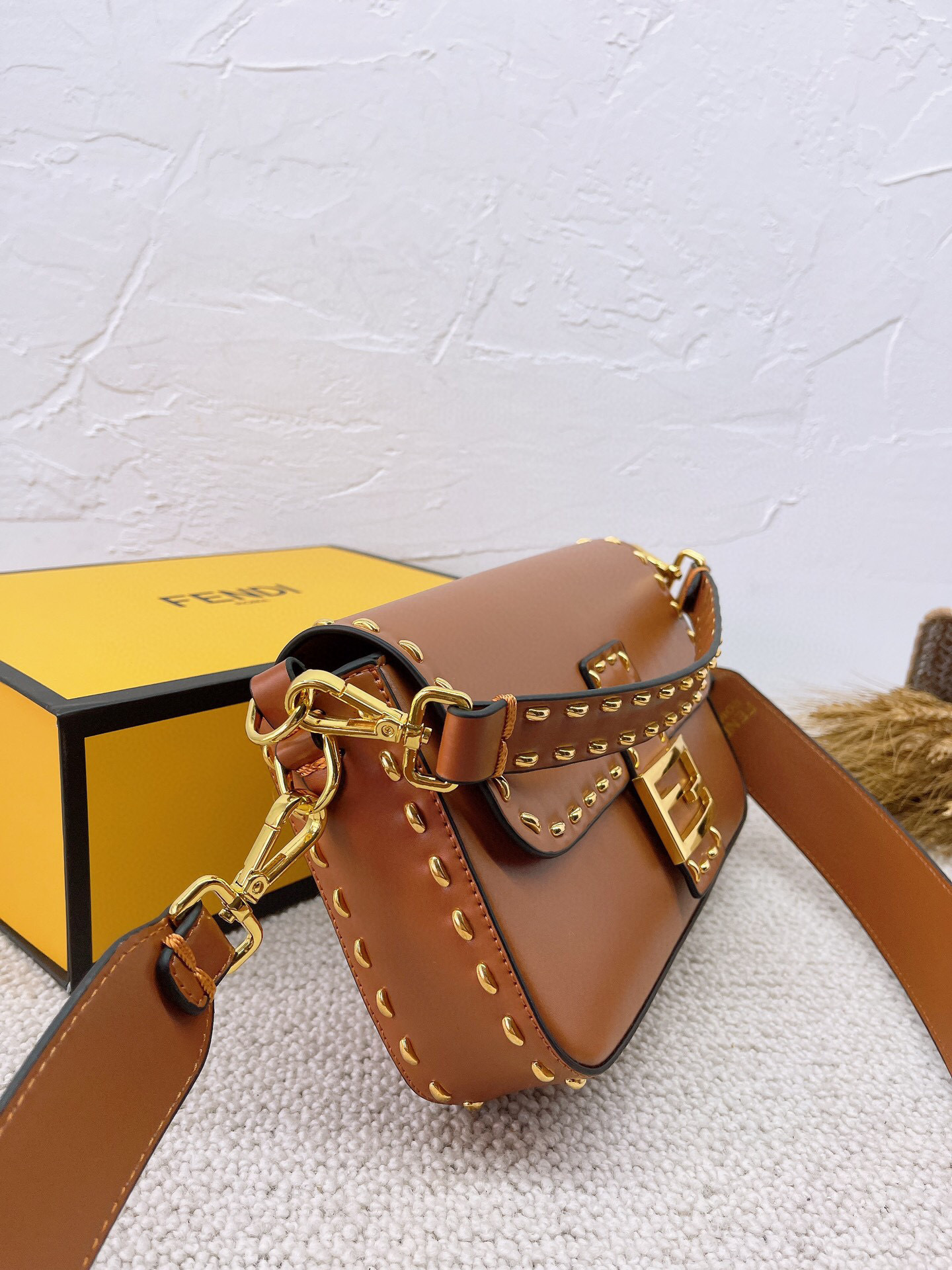 $48 FENDI HE2999 gallery