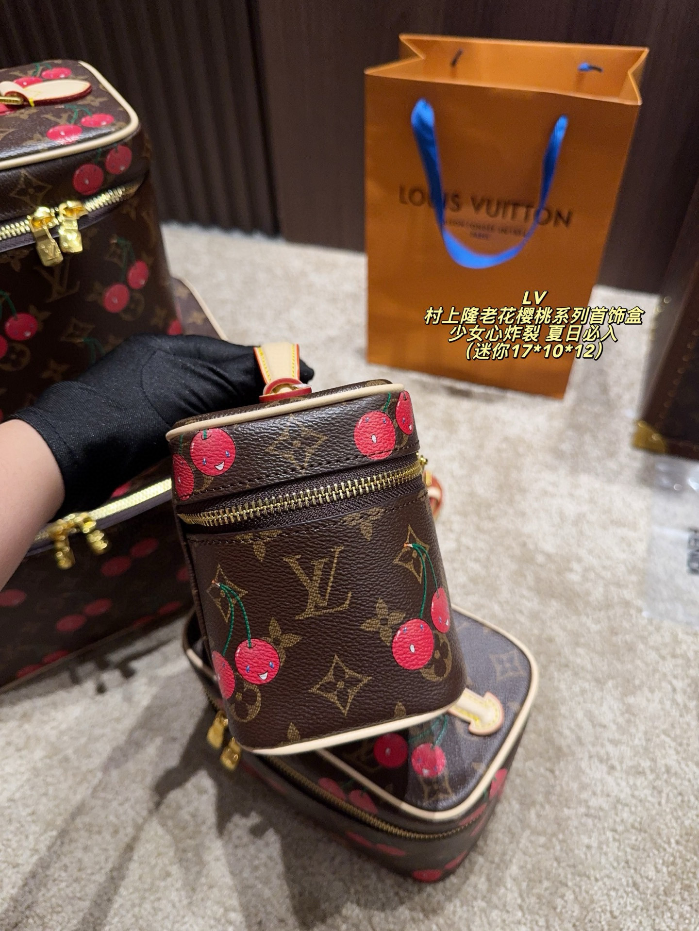 $48 LV ZT10173 gallery