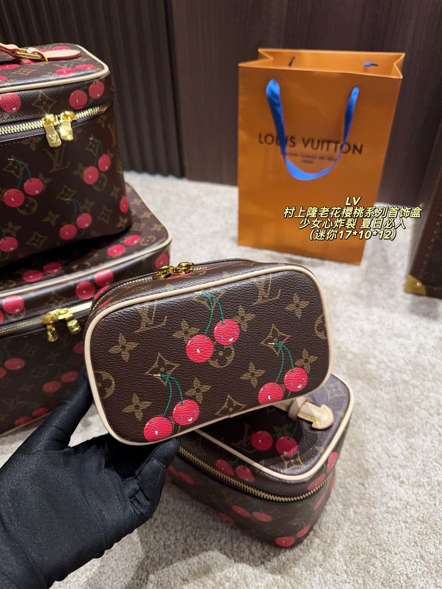 $48 LV ZT10173 gallery