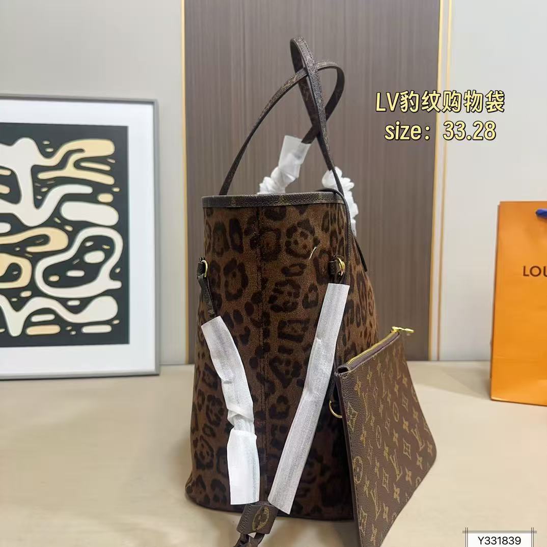 $51 LV ZT10166 gallery